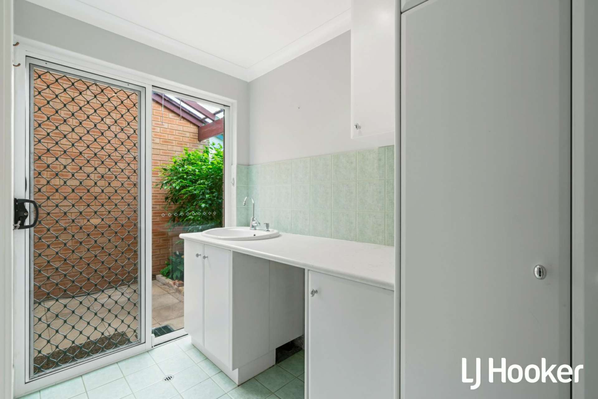 1/1 Wheatley Drive, BULL CREEK