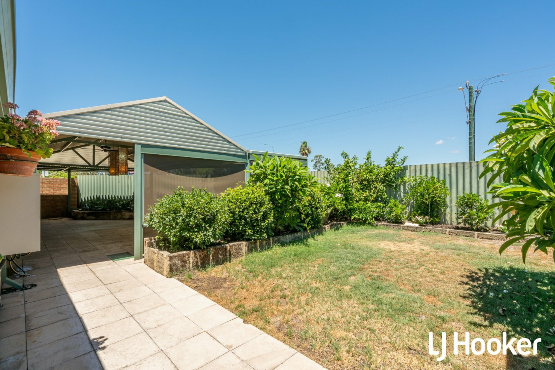 1/1 Wheatley Drive, BULL CREEK