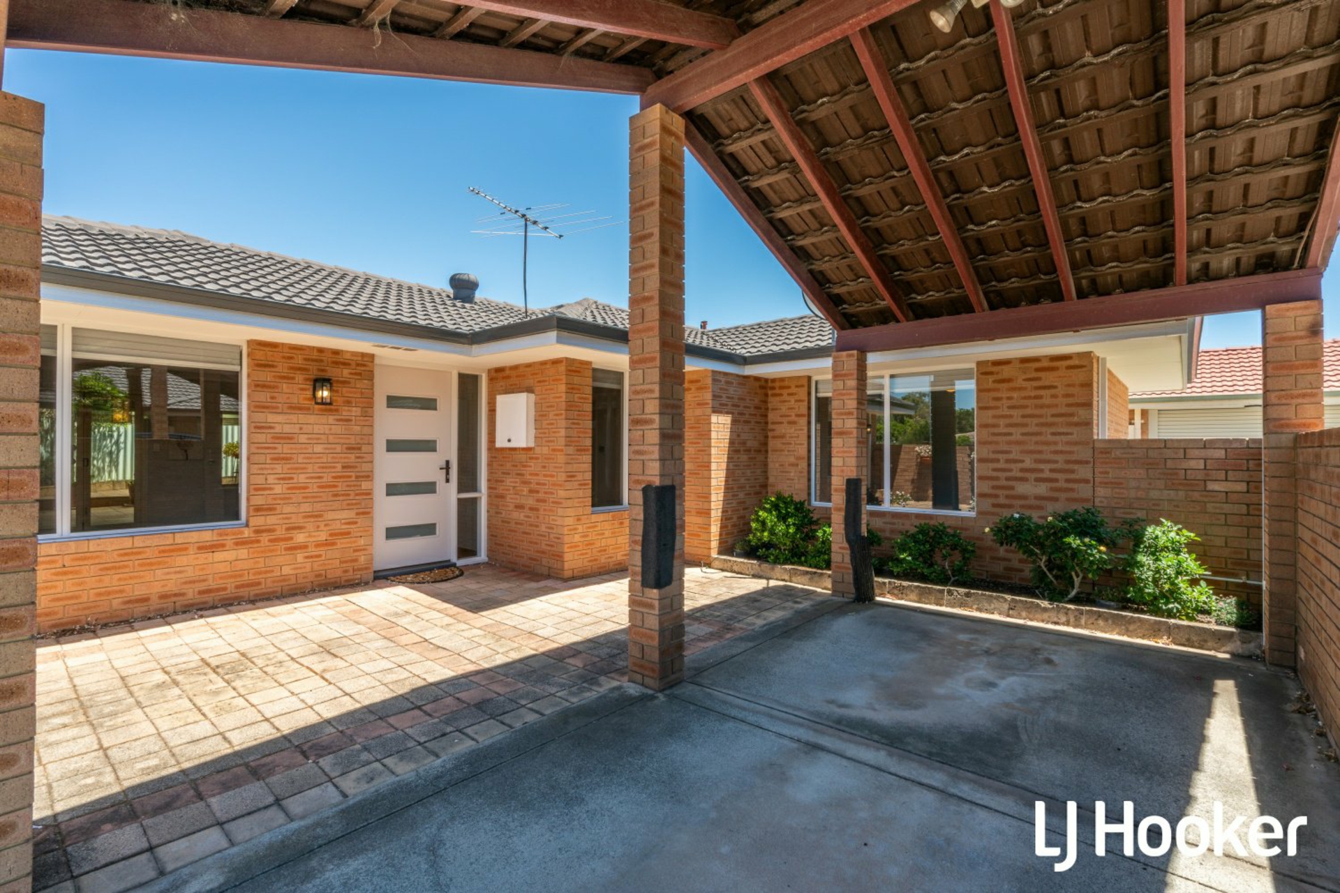 1/1 Wheatley Drive, BULL CREEK