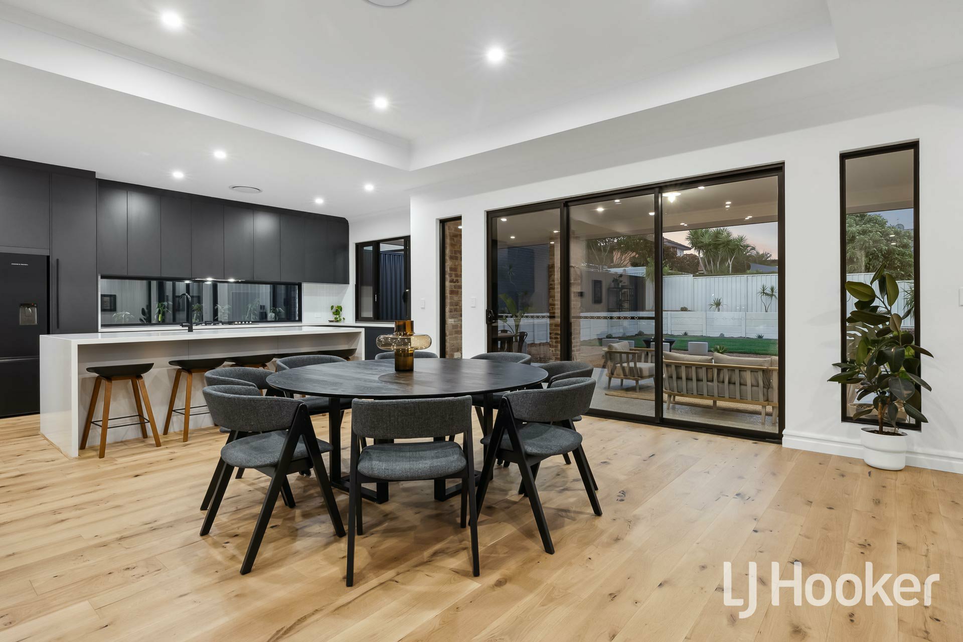 16 Beesley Street, EAST VICTORIA PARK