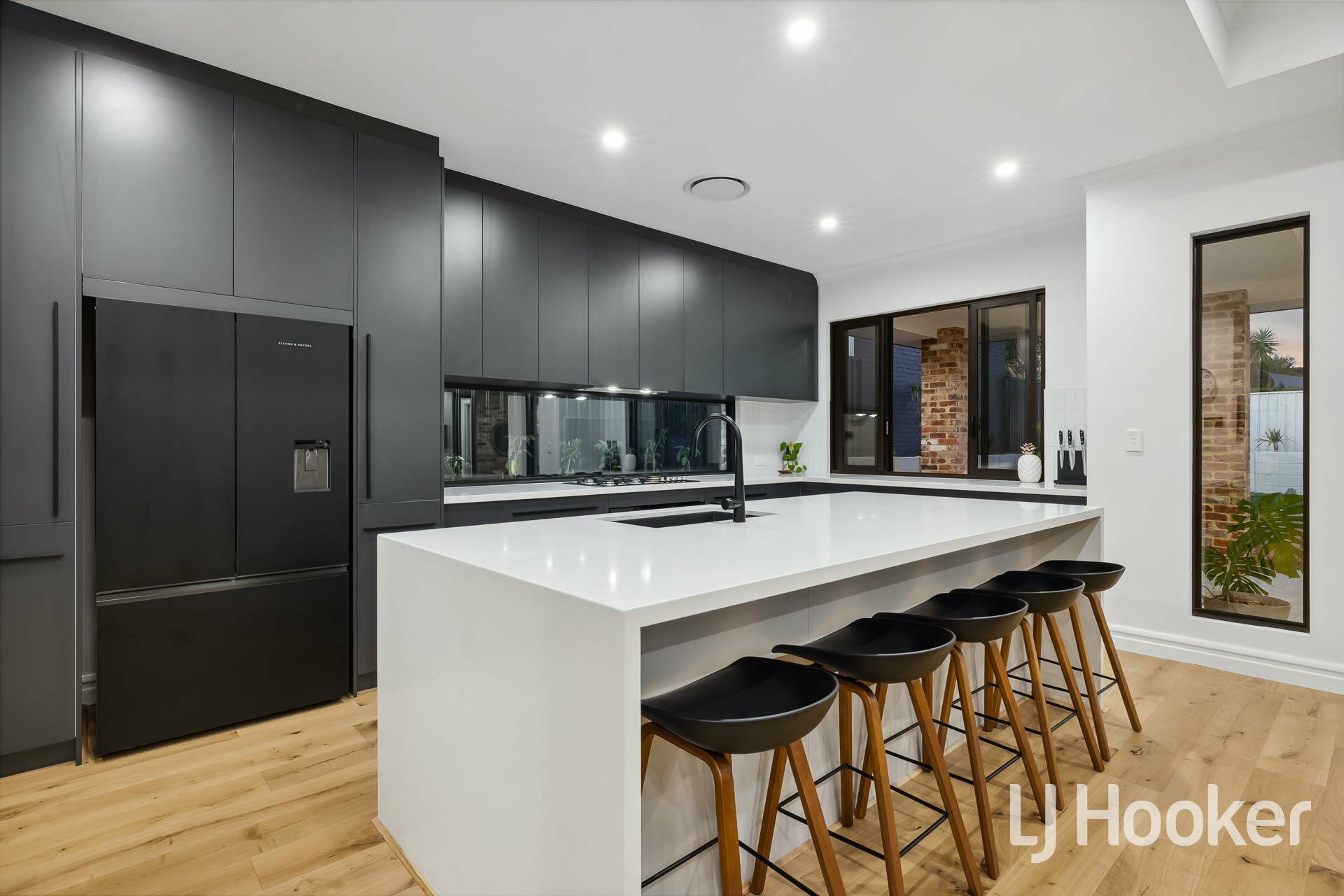 16 Beesley Street, EAST VICTORIA PARK