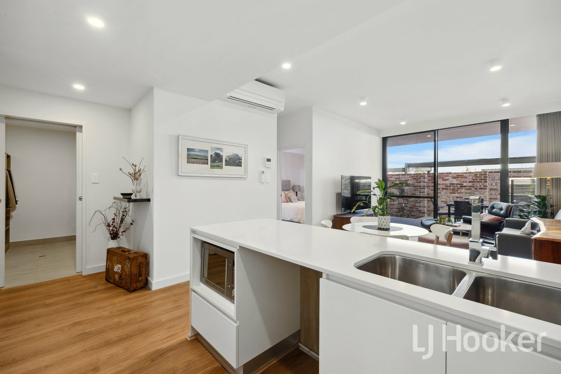 8/8 Basinghall Street, EAST VICTORIA PARK