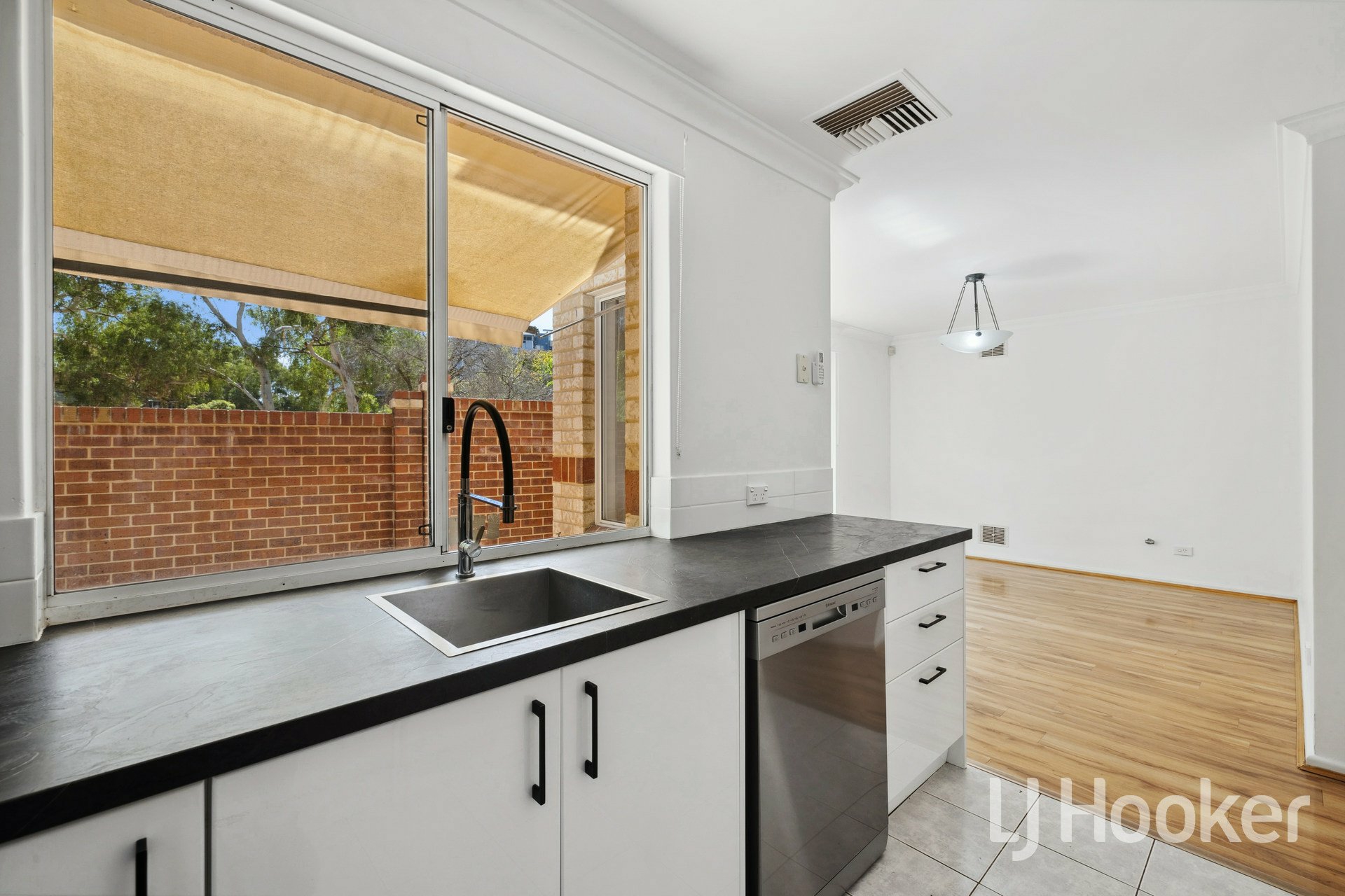 1 Heirisson Way, VICTORIA PARK