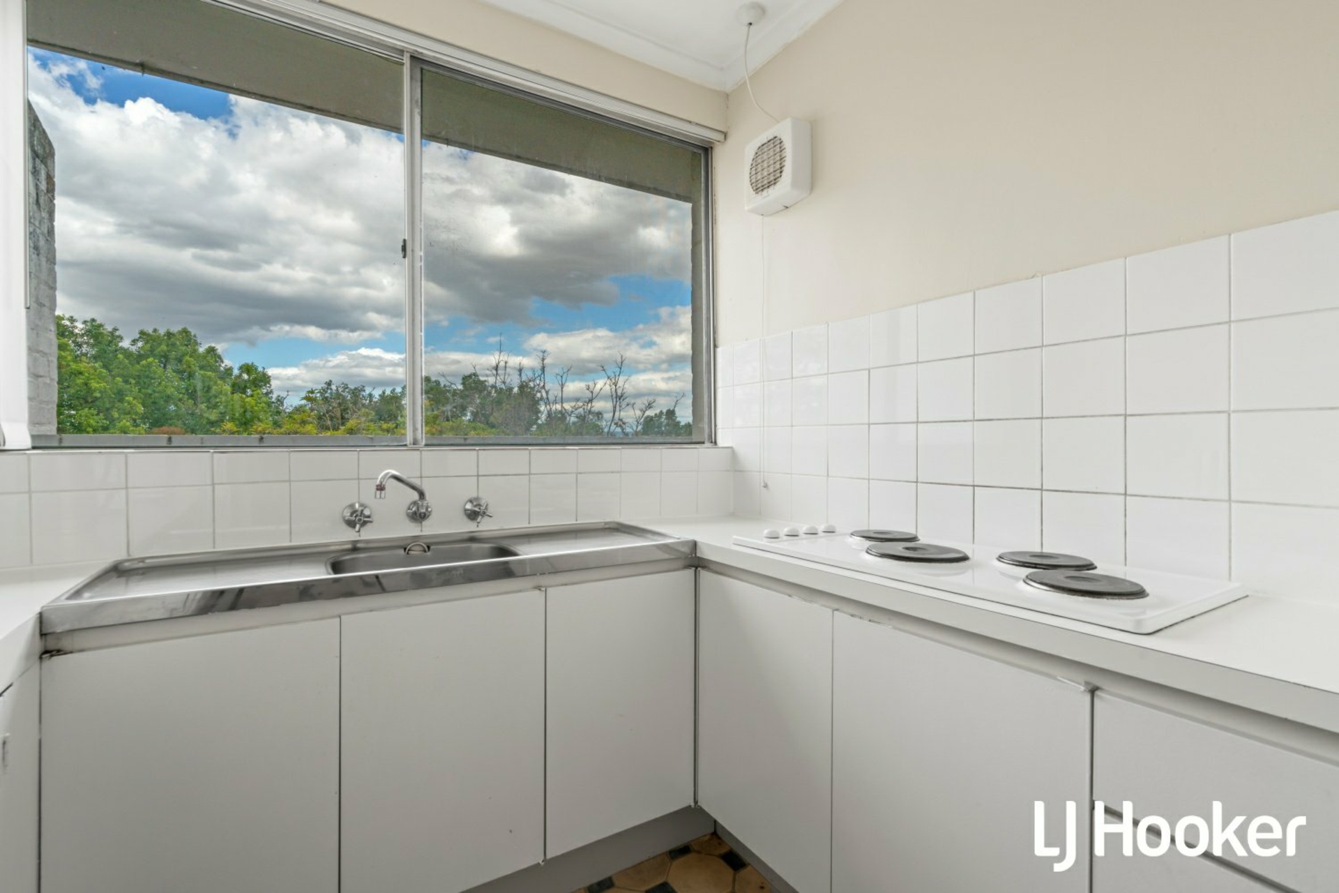 53/12 Wall Street, MAYLANDS