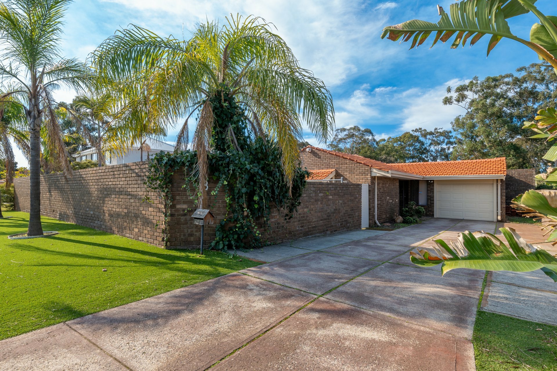 8 Pearson Crescent, BULL CREEK