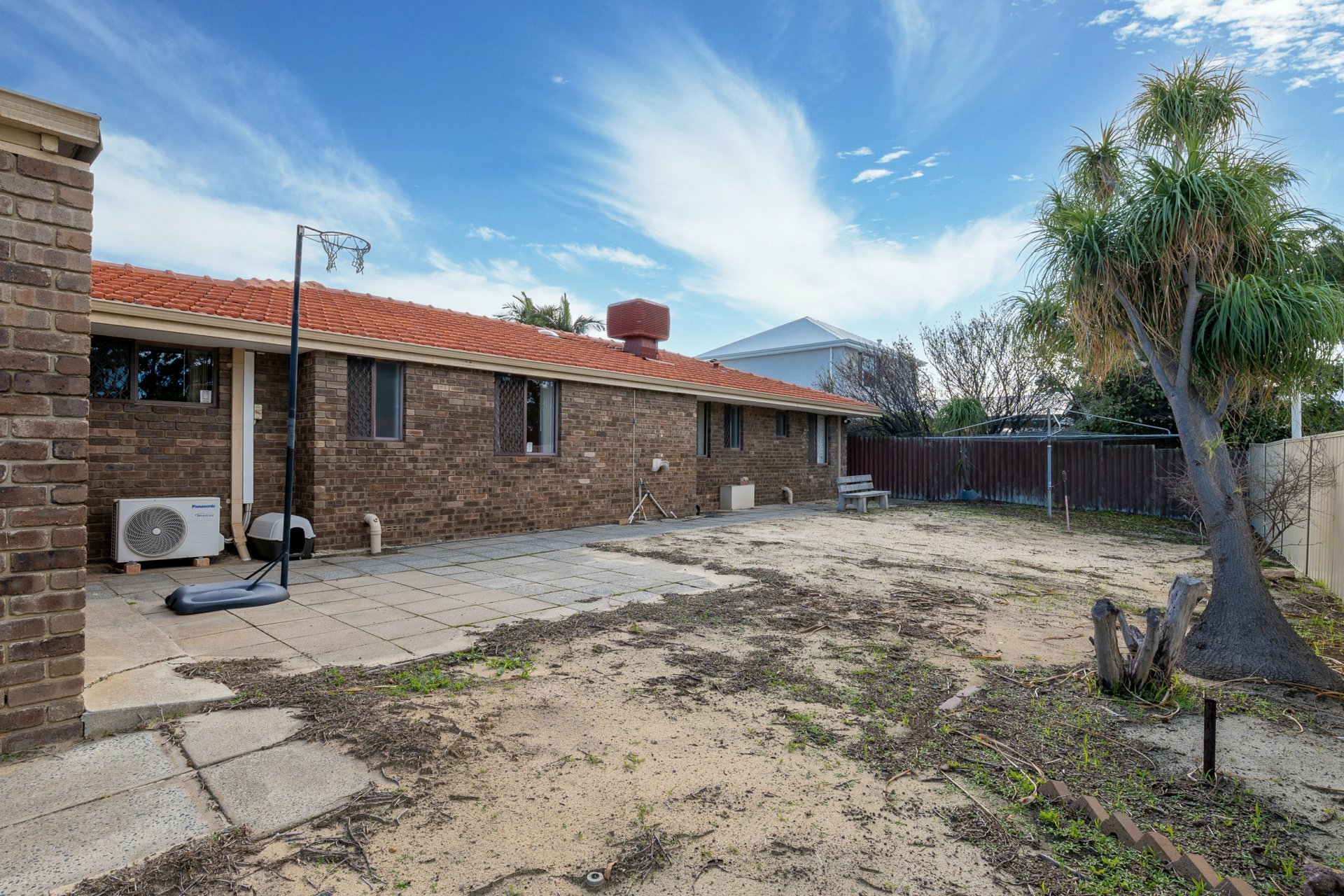 8 Pearson Crescent, BULL CREEK