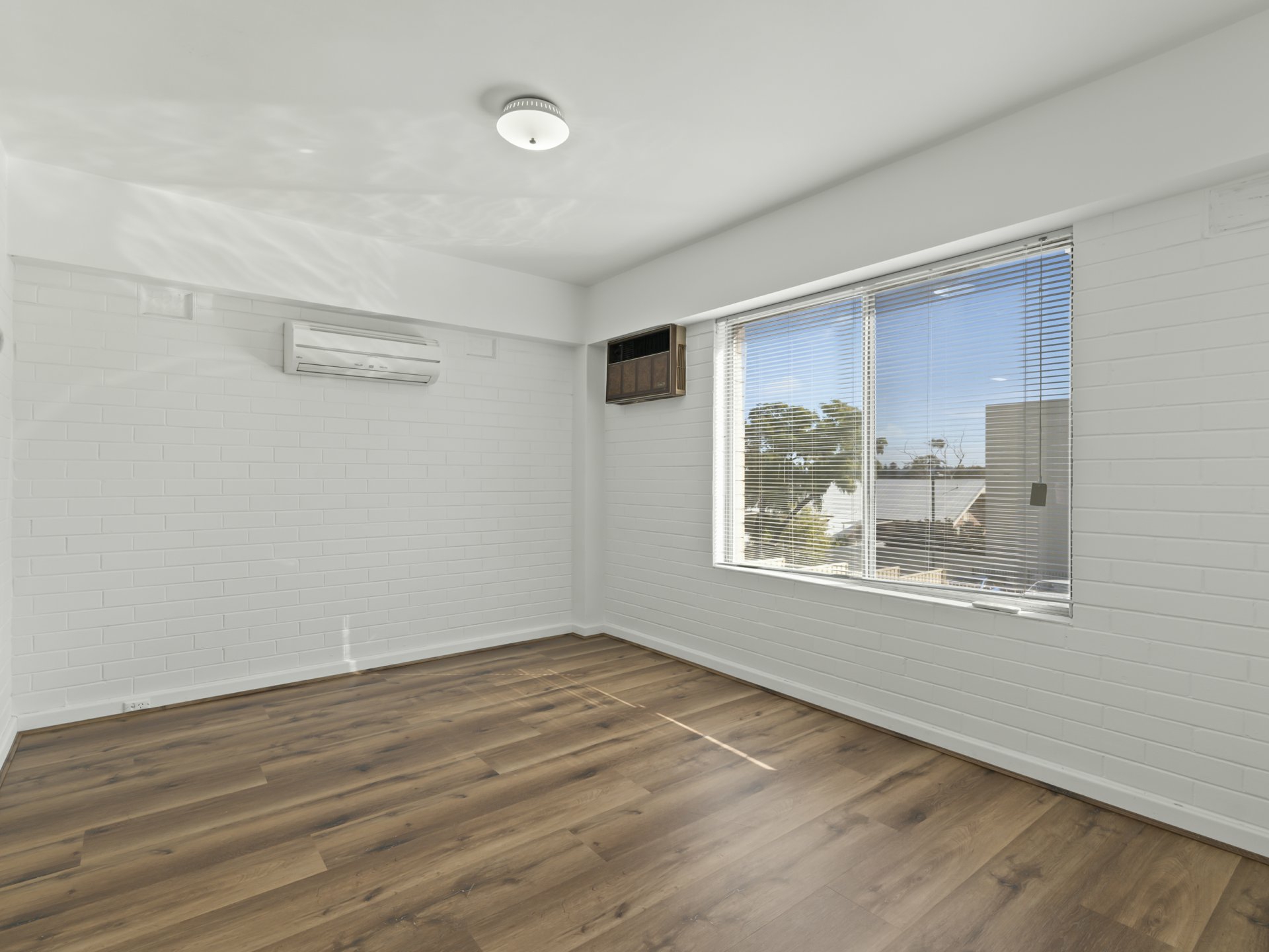 1/15 King George Street,, VICTORIA PARK