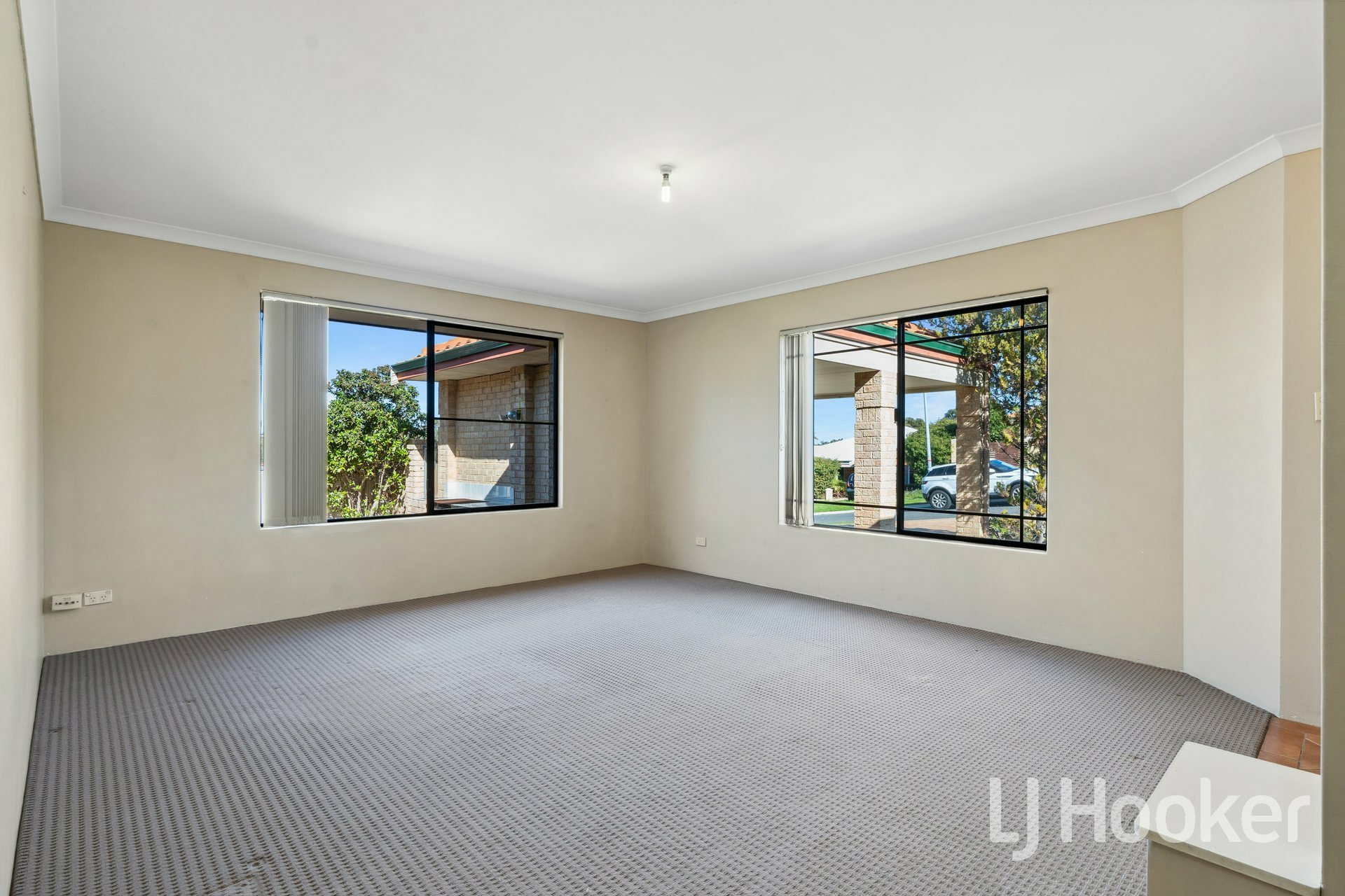 12 Corsock Loop, KINROSS