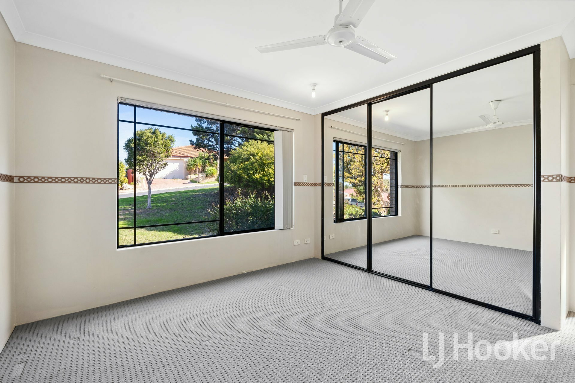 12 Corsock Loop, KINROSS