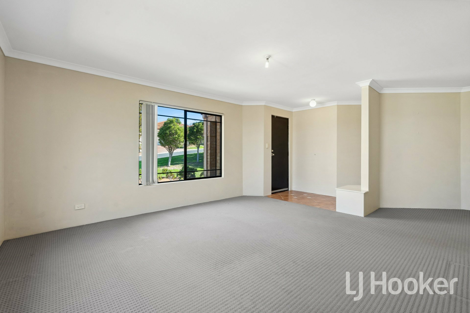 12 Corsock Loop, KINROSS