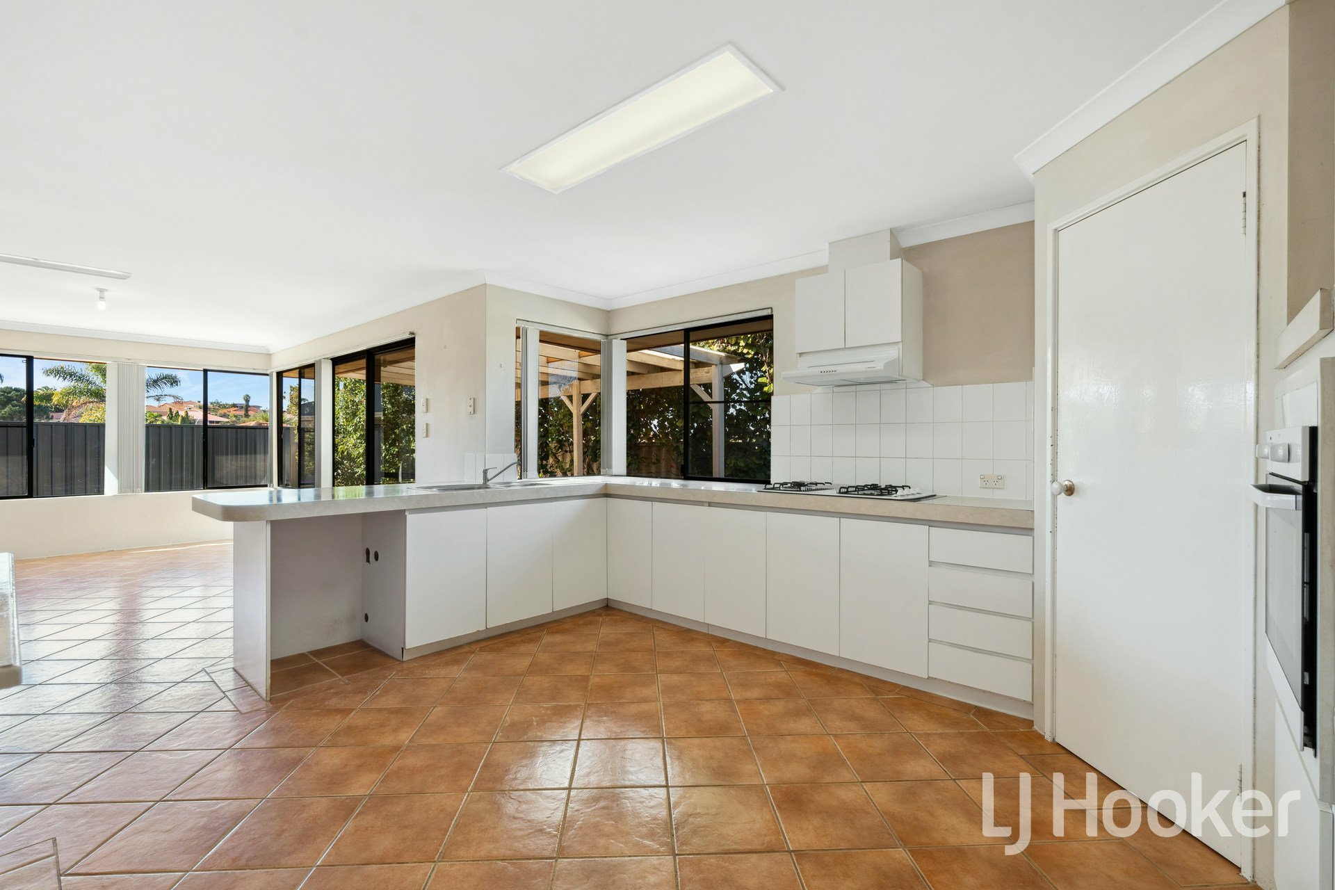 12 Corsock Loop, KINROSS