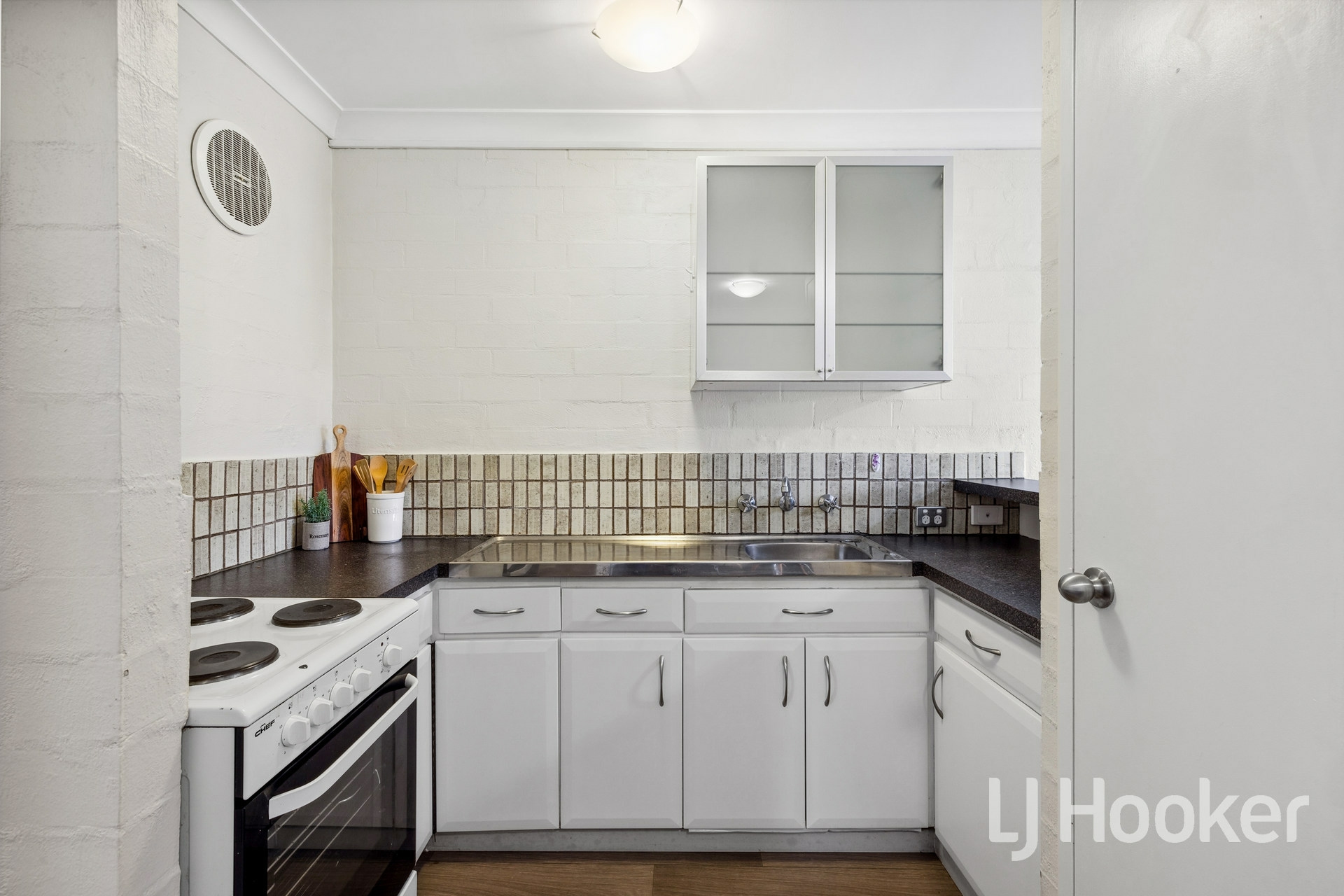 8/147 Hubert Street, EAST VICTORIA PARK