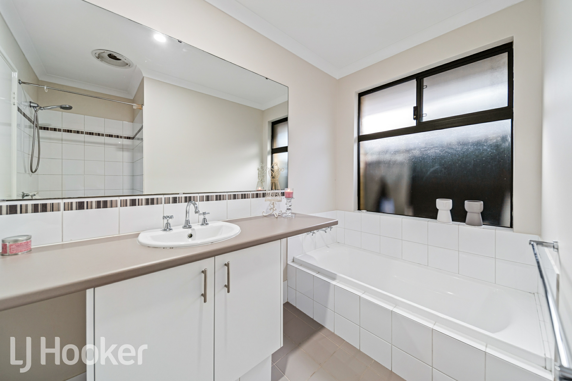 19 Retchford Way, QUEENS PARK
