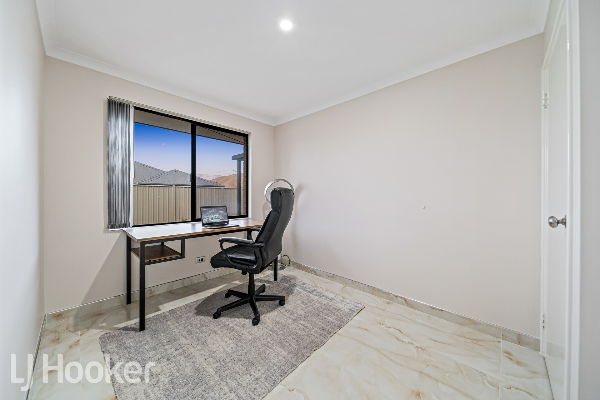 19 Retchford Way, QUEENS PARK