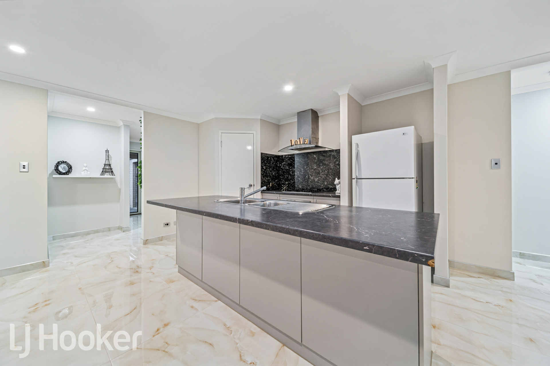 19 Retchford Way, QUEENS PARK