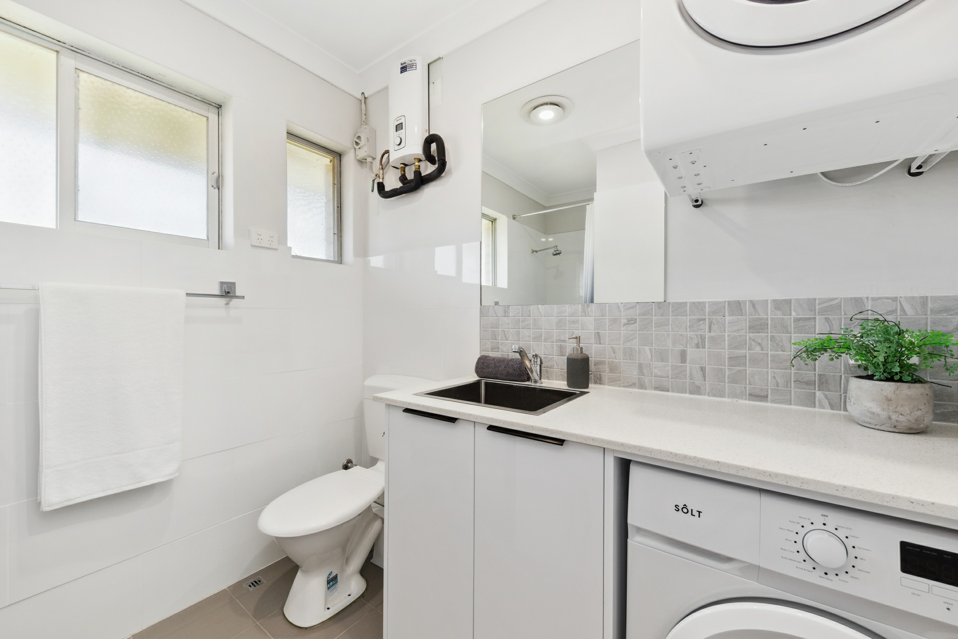 11/13 Grant Place, BENTLEY