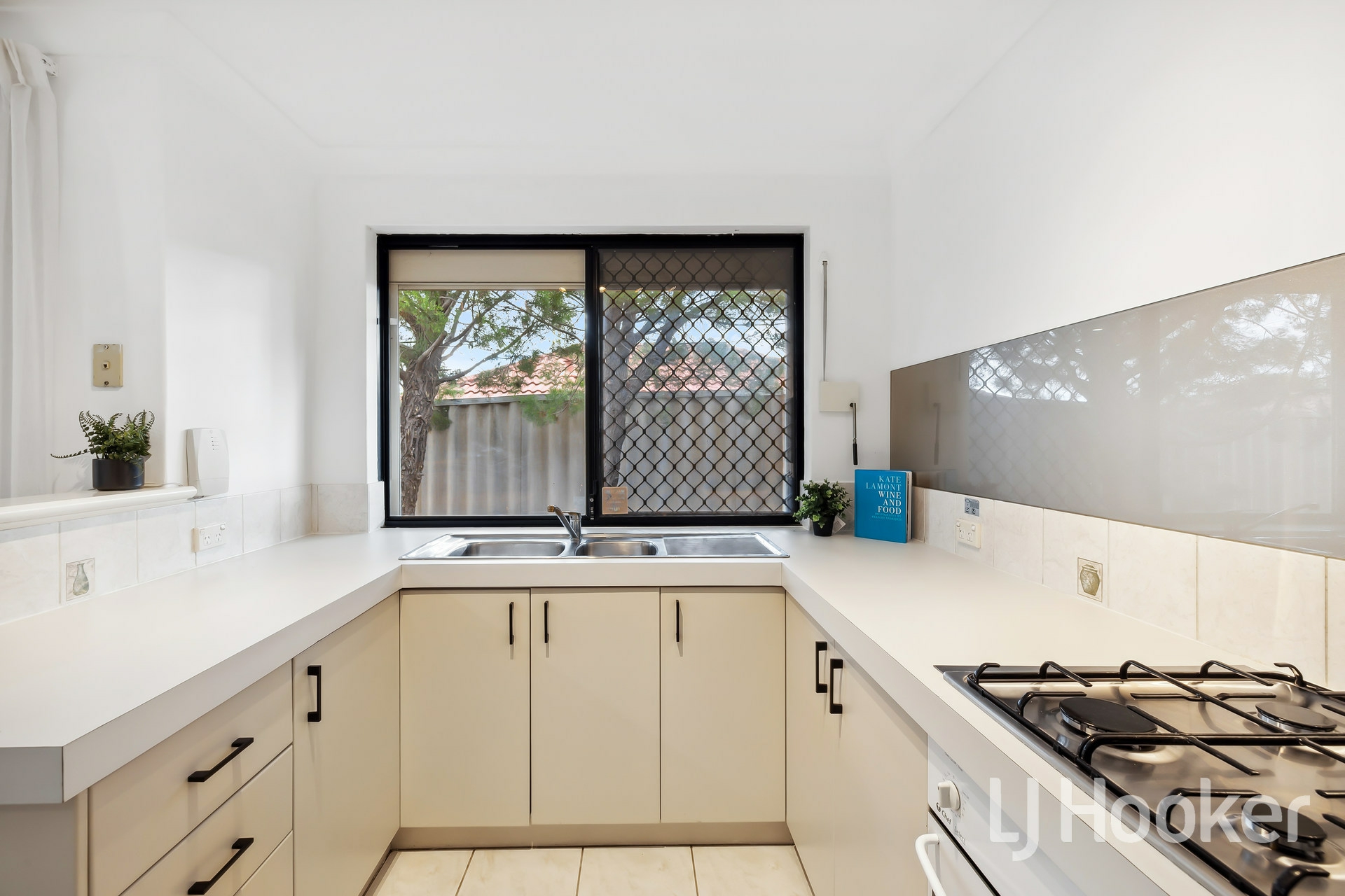 24A Reen Street, ST JAMES