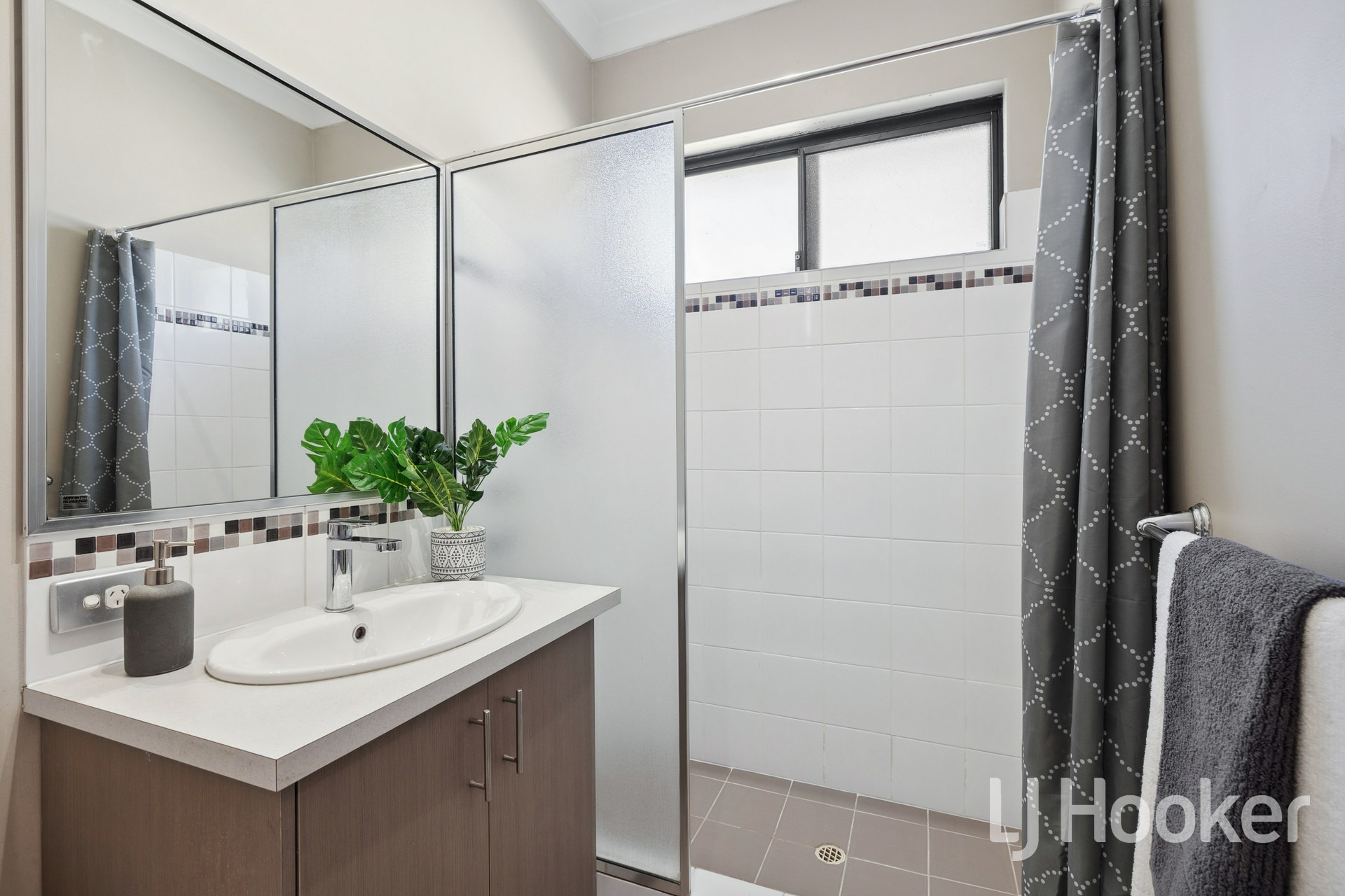 4/82 Queen Street, BENTLEY