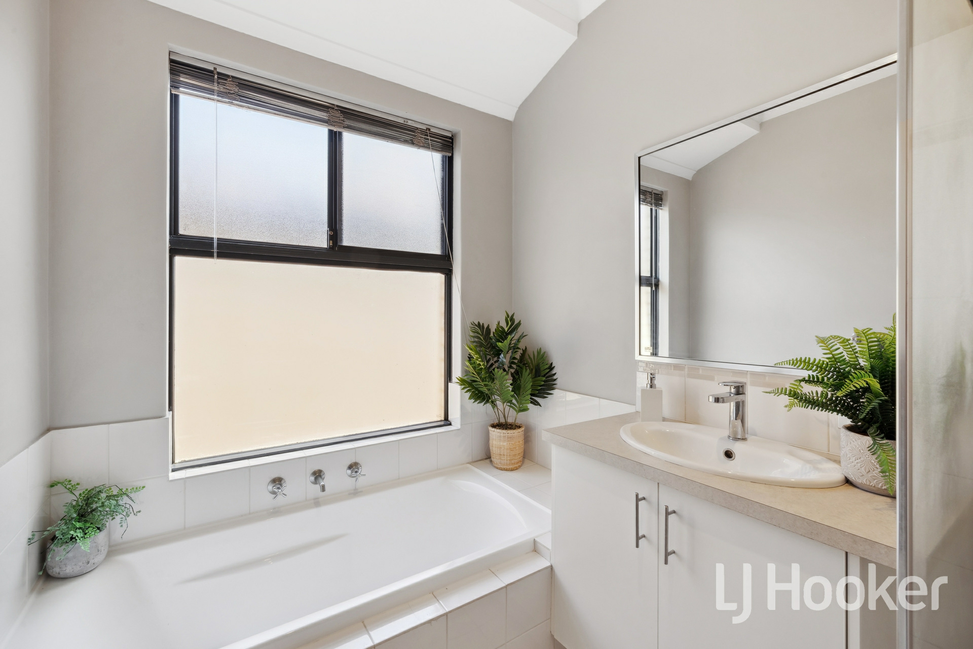 4/82 Queen Street, BENTLEY