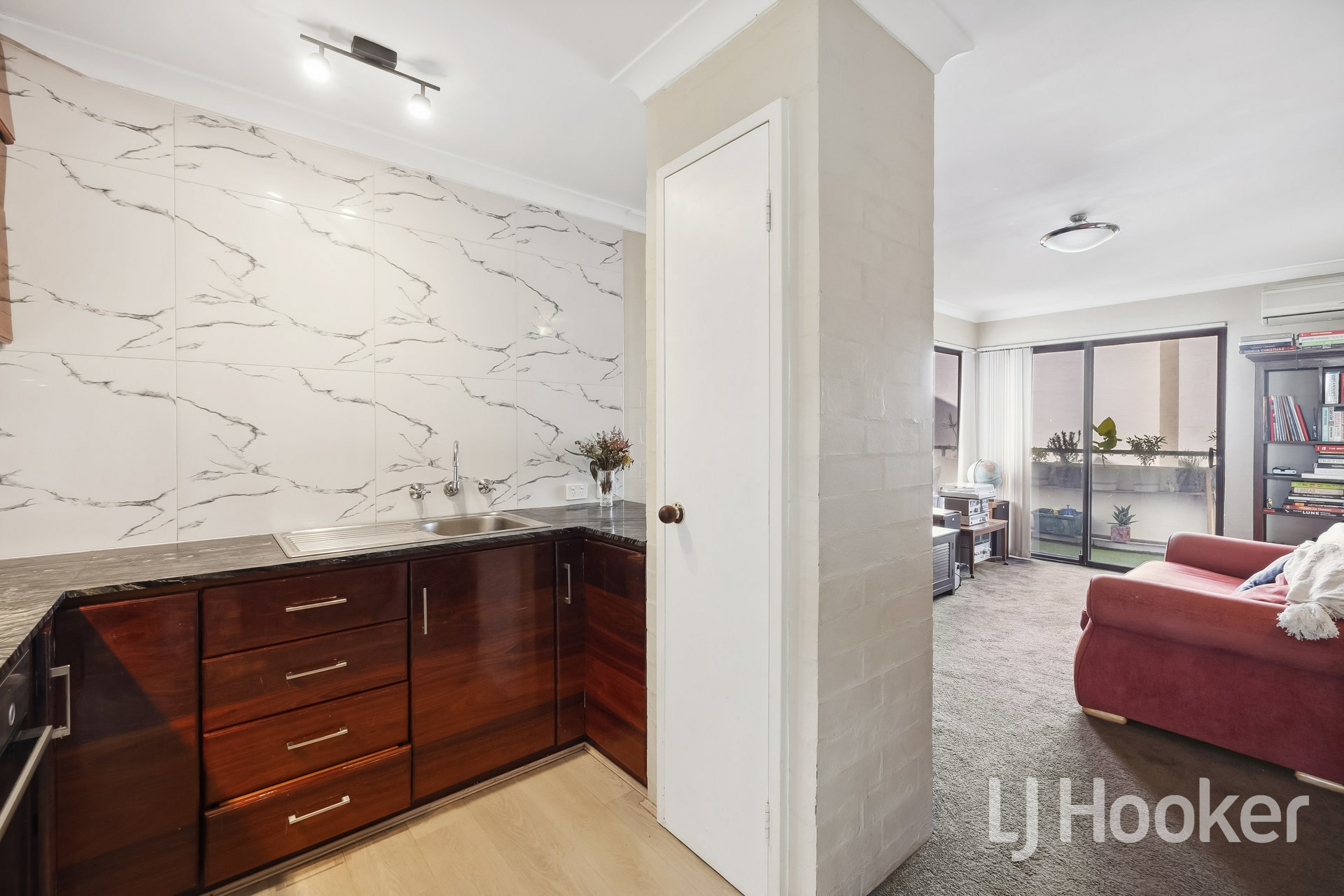 11/147 Hubert Street, EAST VICTORIA PARK