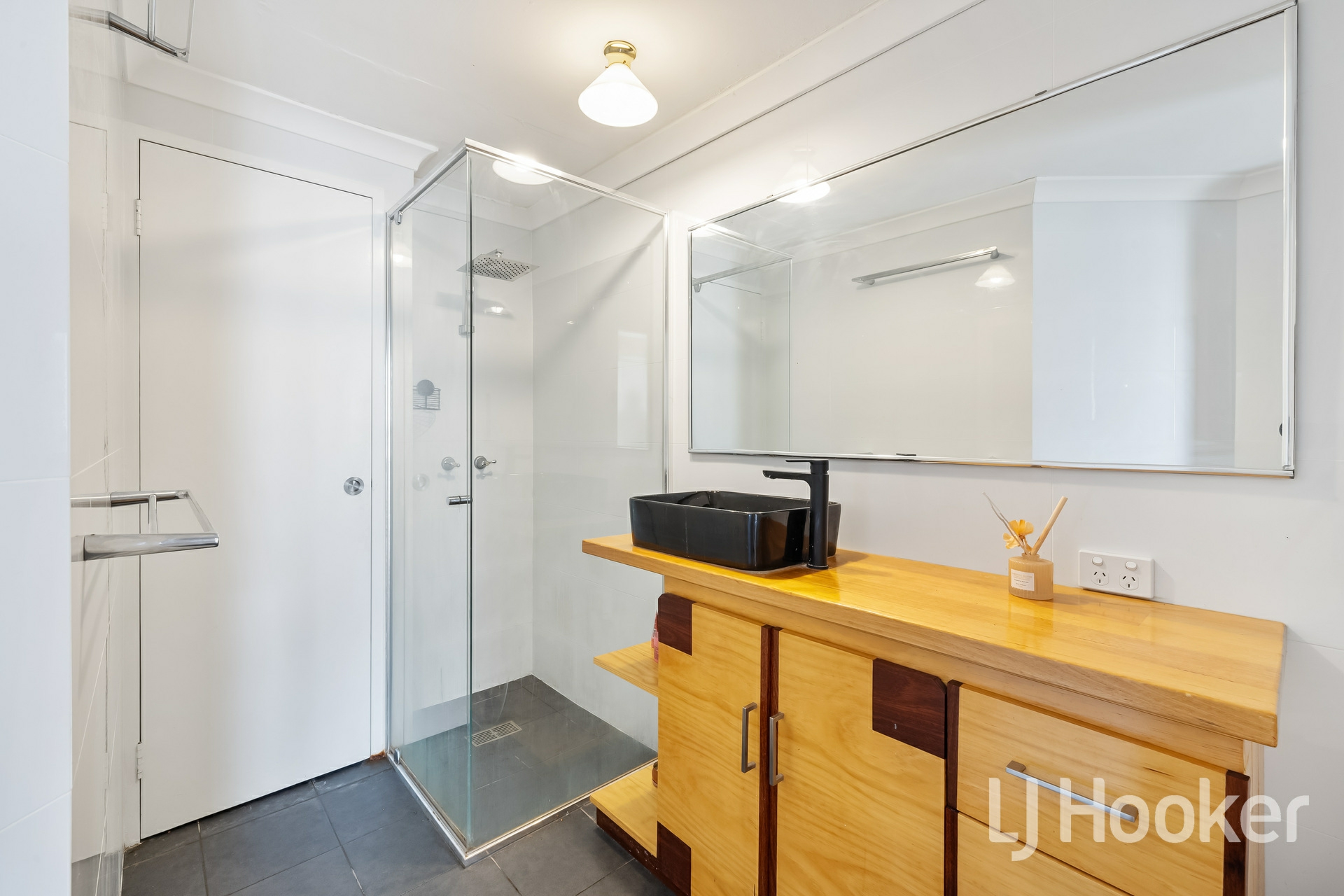 11/147 Hubert Street, EAST VICTORIA PARK