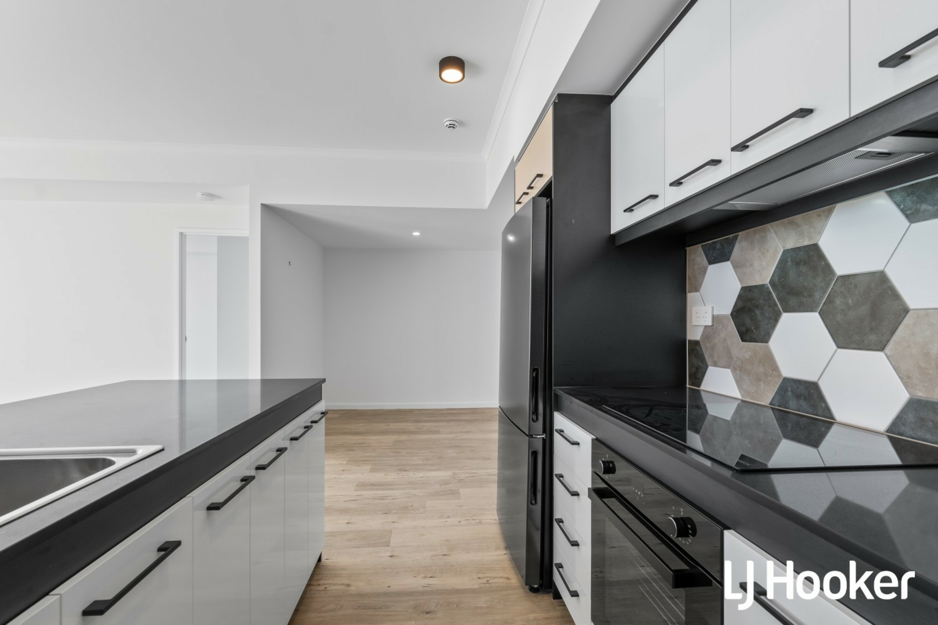 Unit 305/14 Cecil Av, CANNINGTON