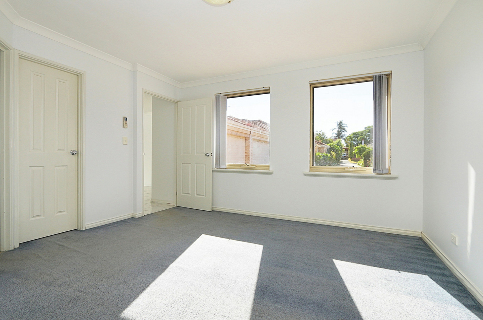 14C Wyndham St, ST JAMES