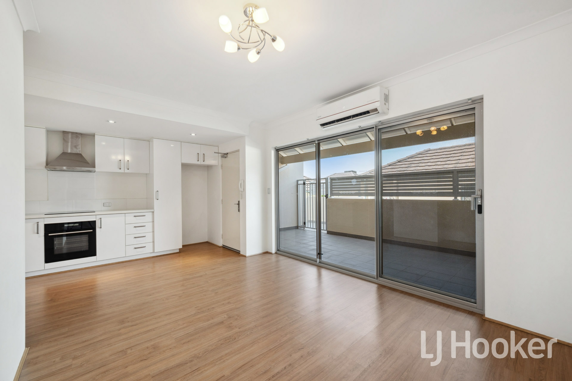 8/31 Leonard Street, VICTORIA PARK