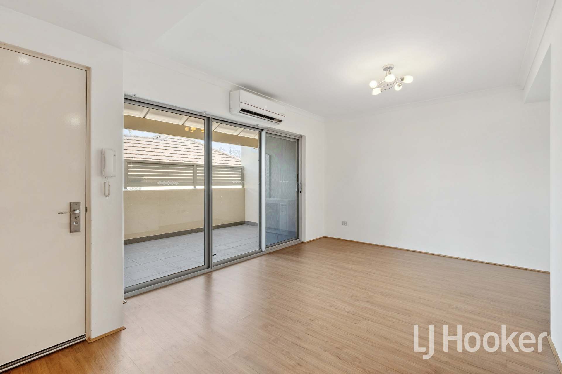 8/31 Leonard Street, VICTORIA PARK