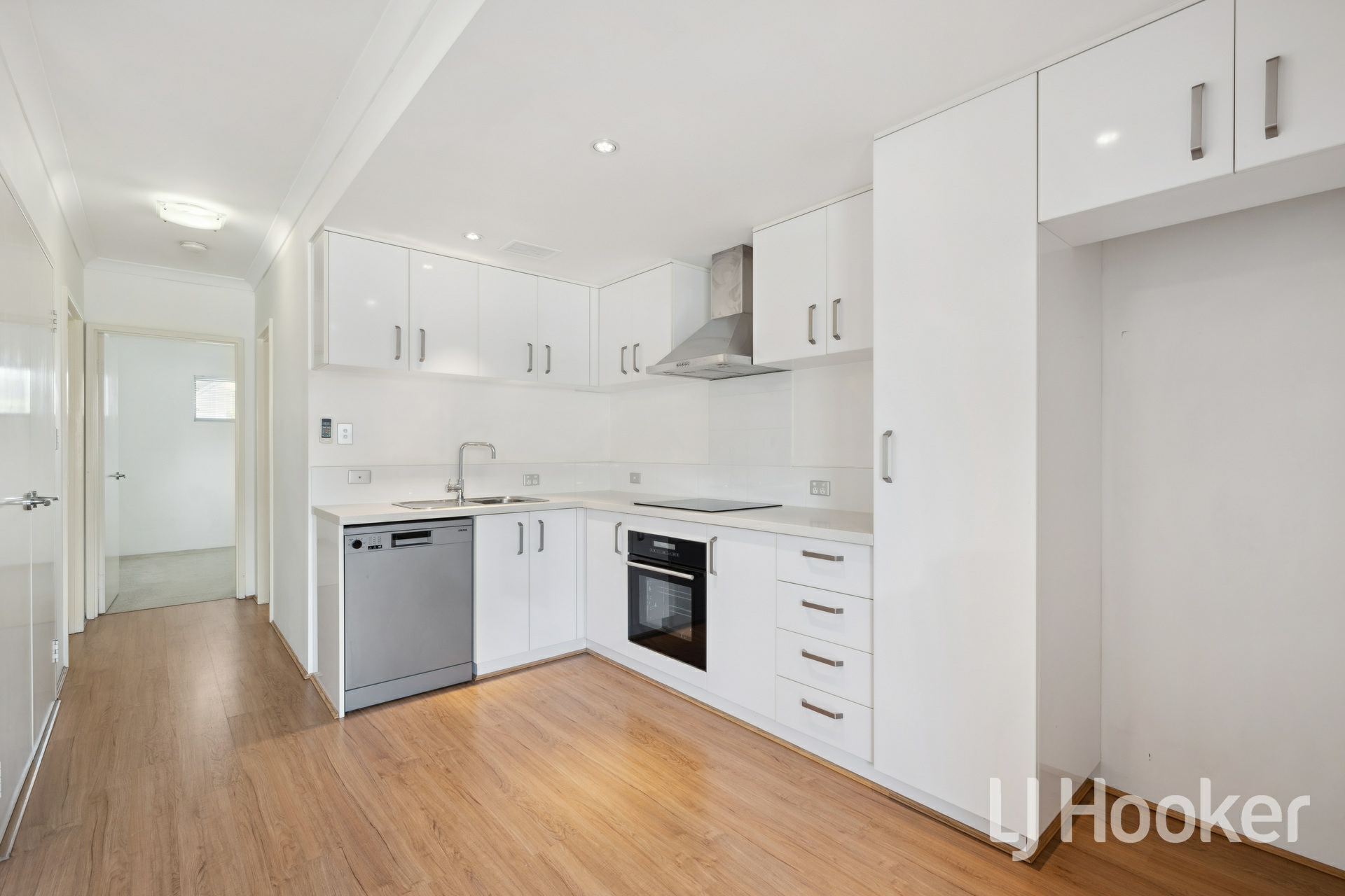 8/31 Leonard Street, VICTORIA PARK