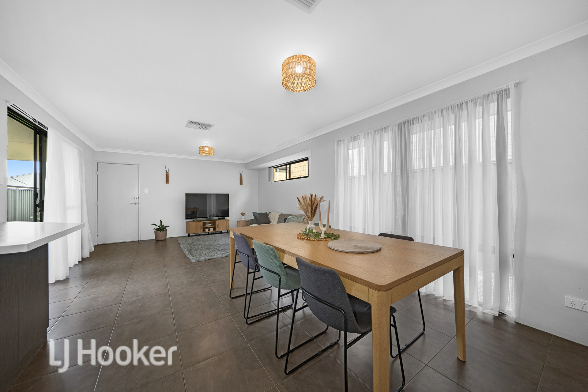 8 Goulburn Road, BALDIVIS