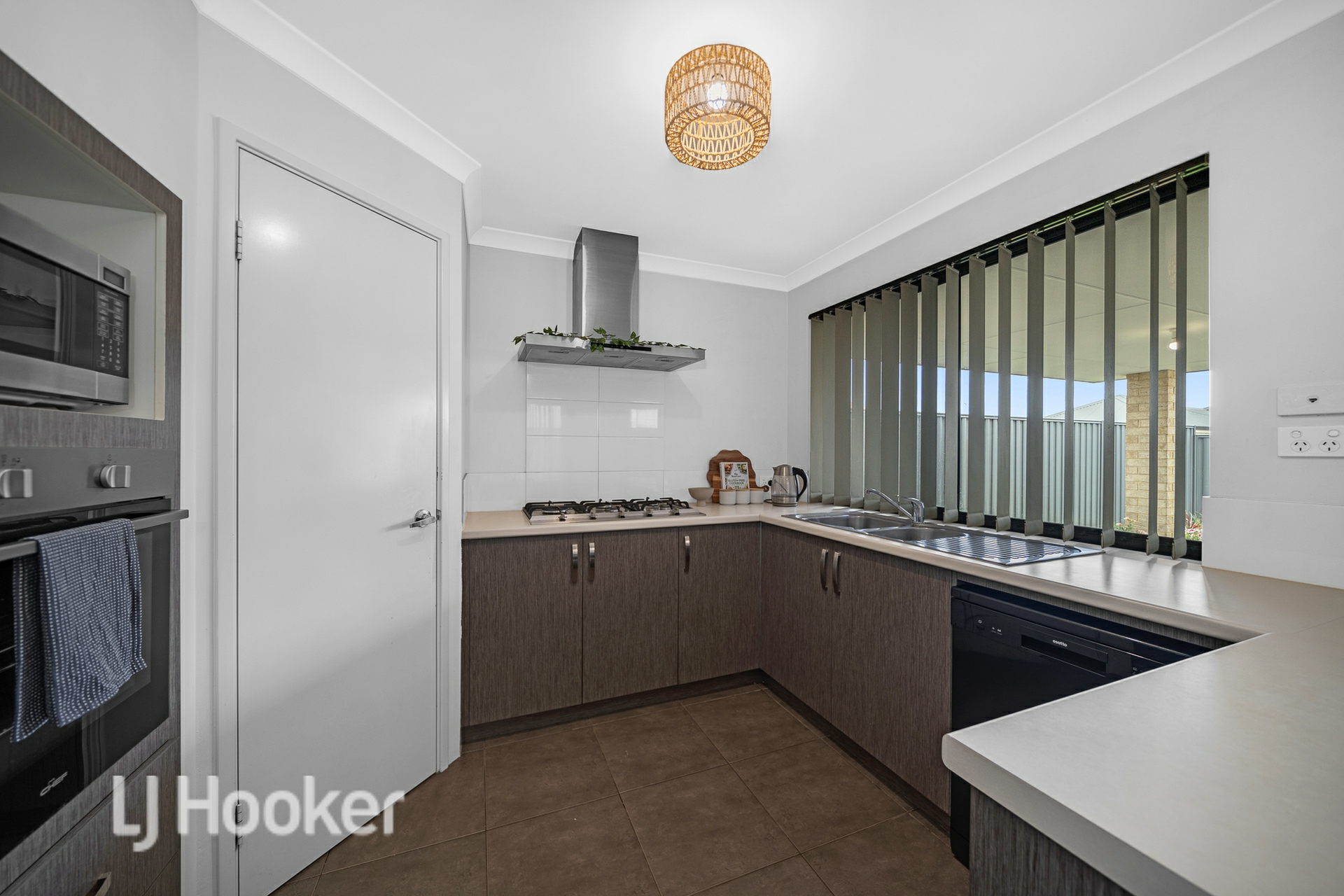 8 Goulburn Road, BALDIVIS