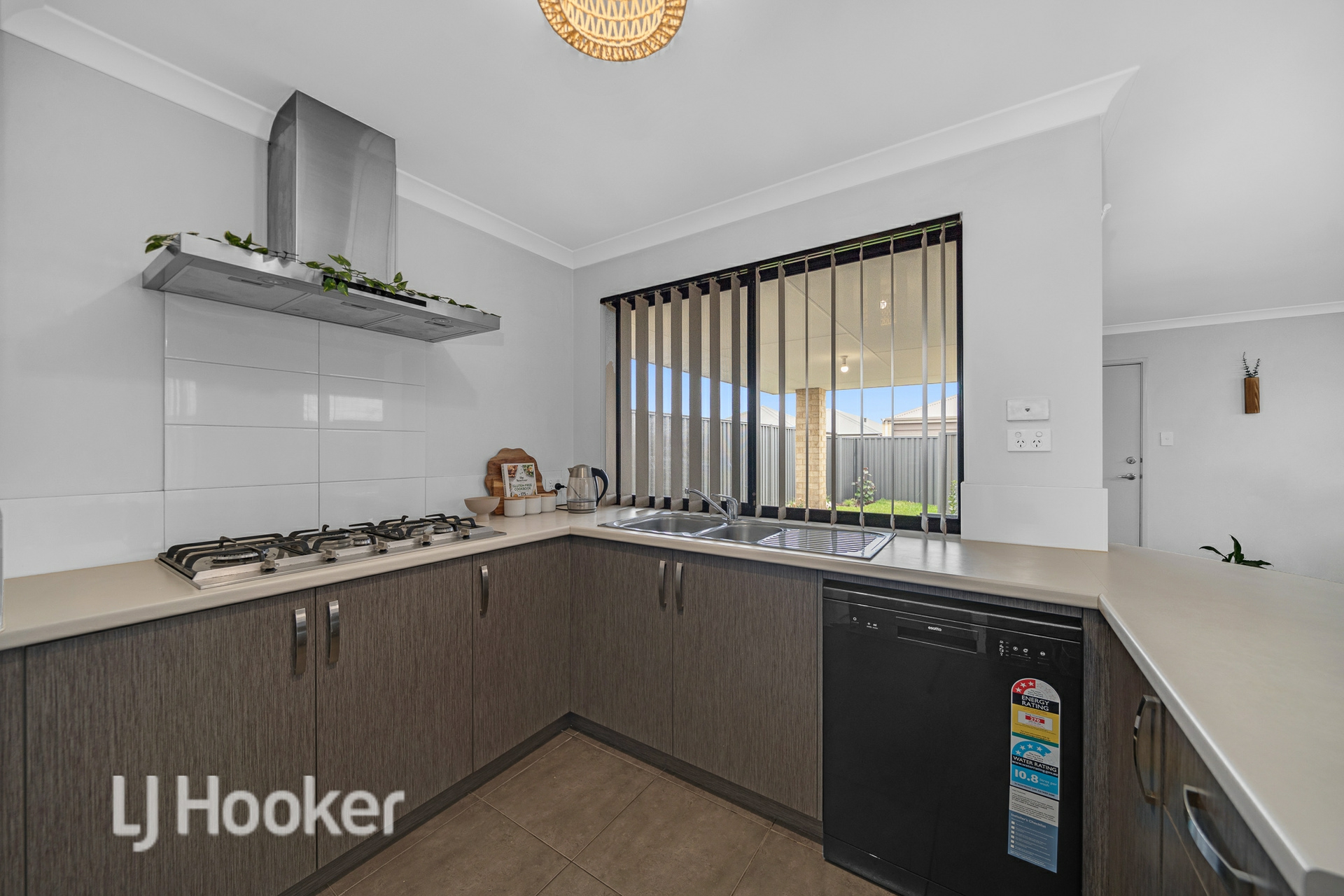 8 Goulburn Road, BALDIVIS