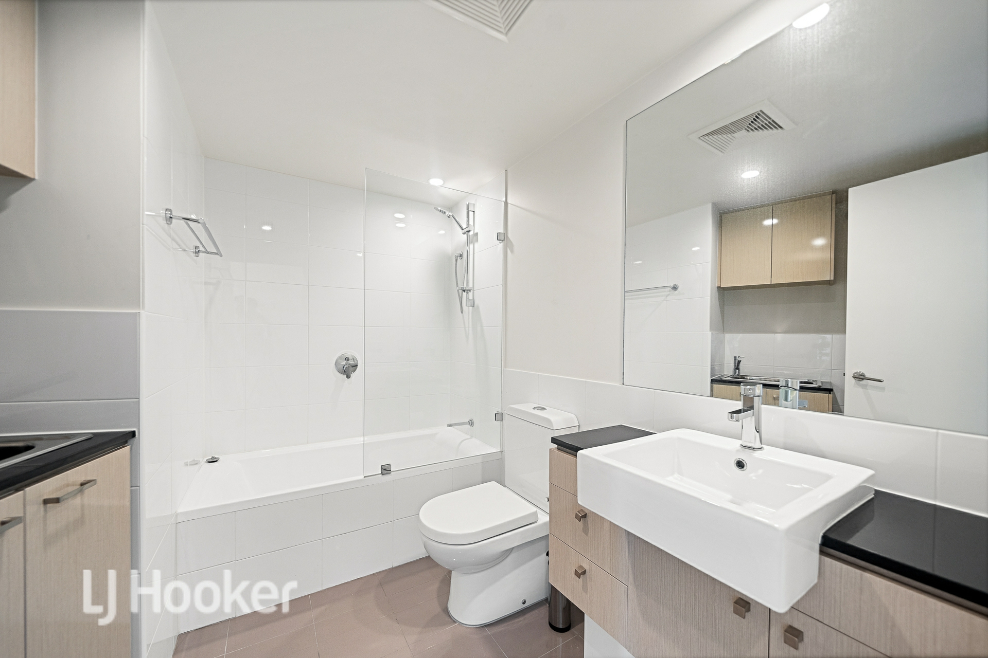 174/3 Homelea Court, RIVERVALE