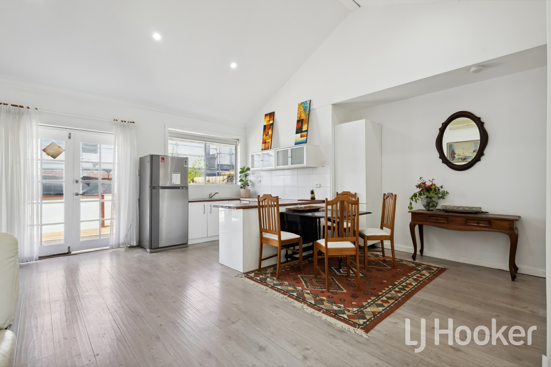 2 Bruce Street, NEDLANDS