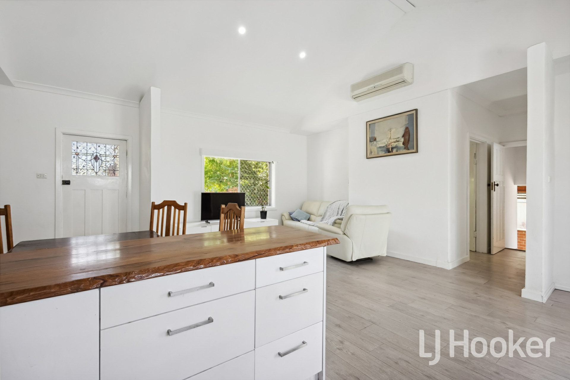 2 Bruce Street, NEDLANDS