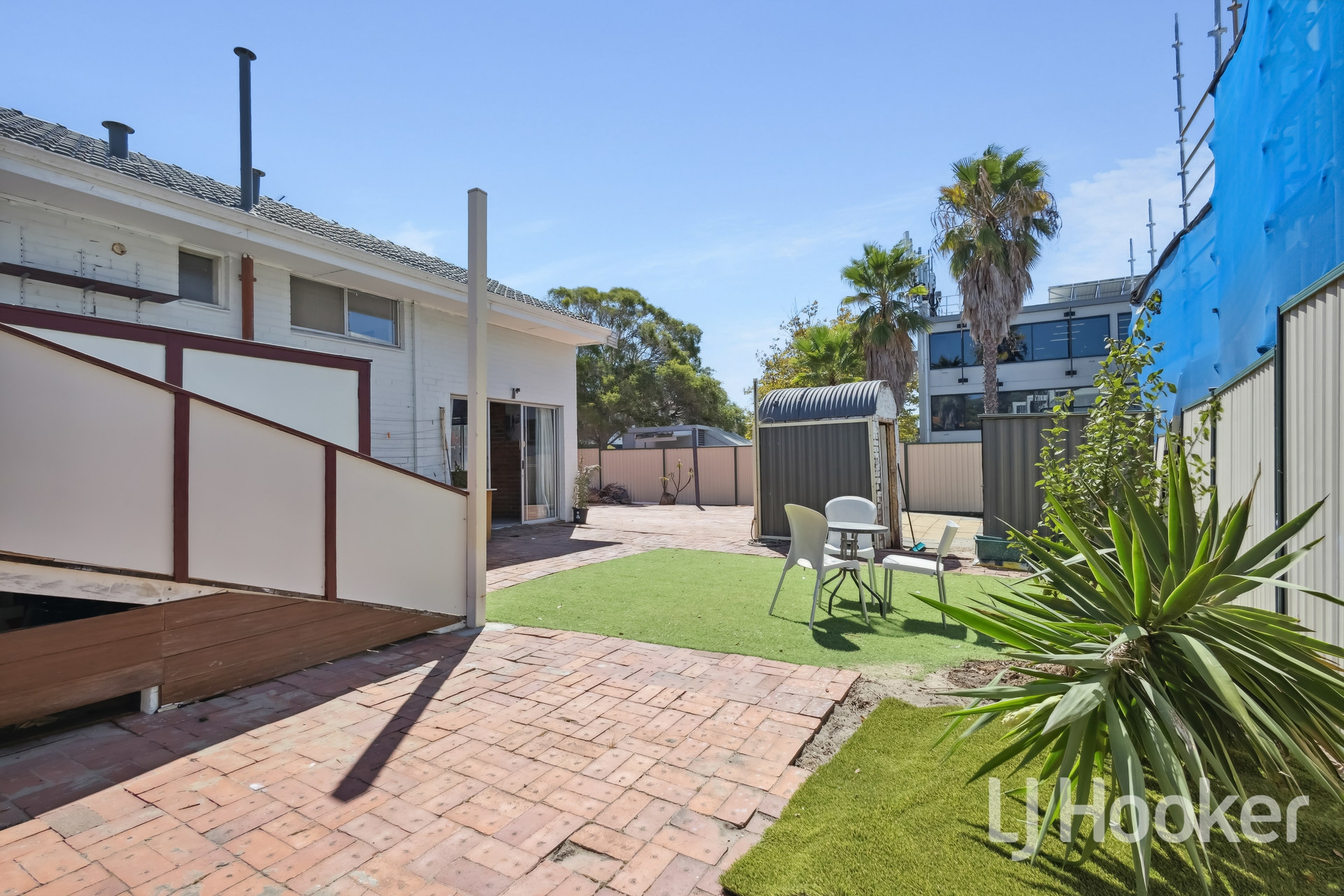 2 Bruce Street, NEDLANDS