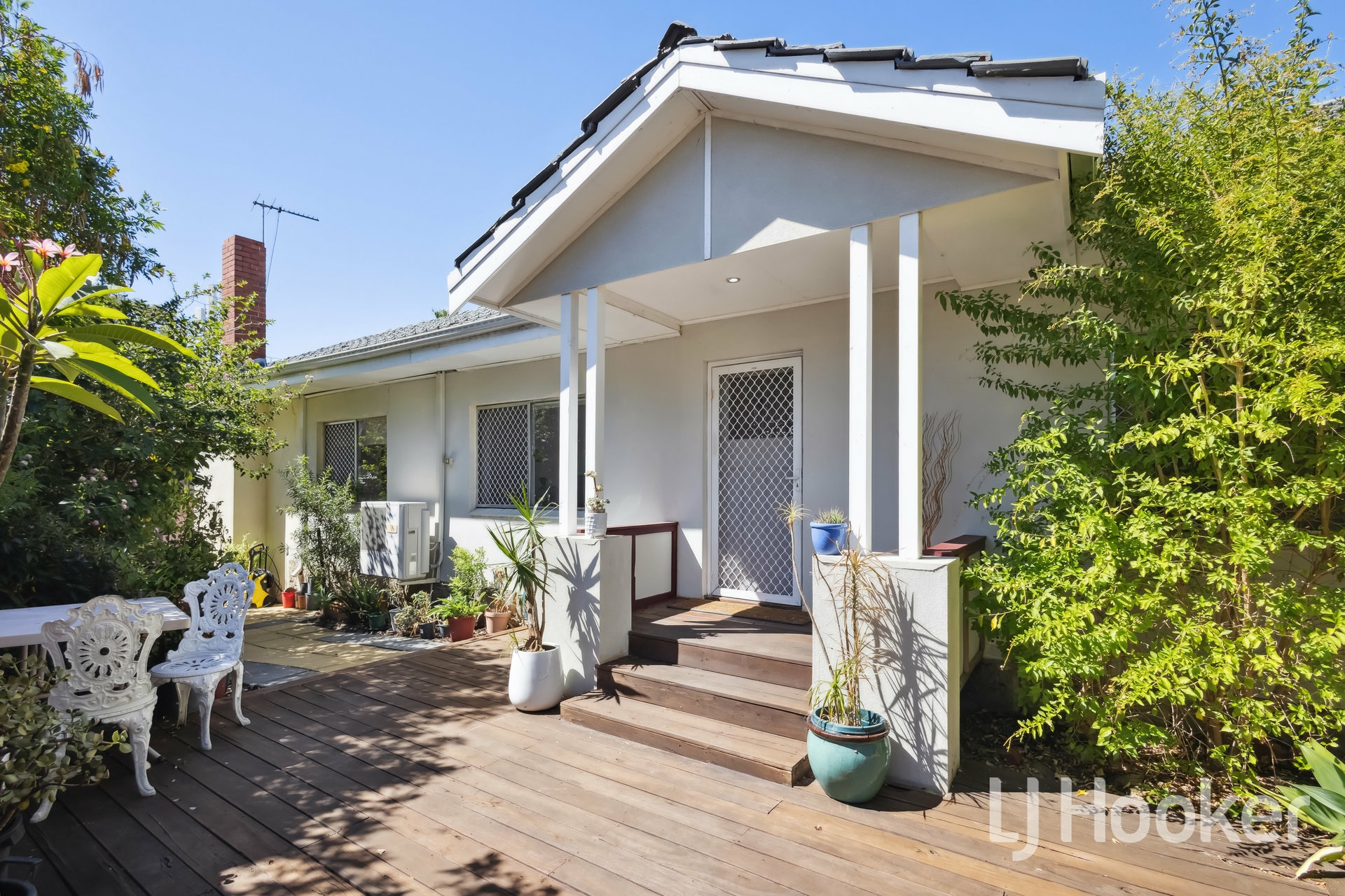 2 Bruce Street, NEDLANDS