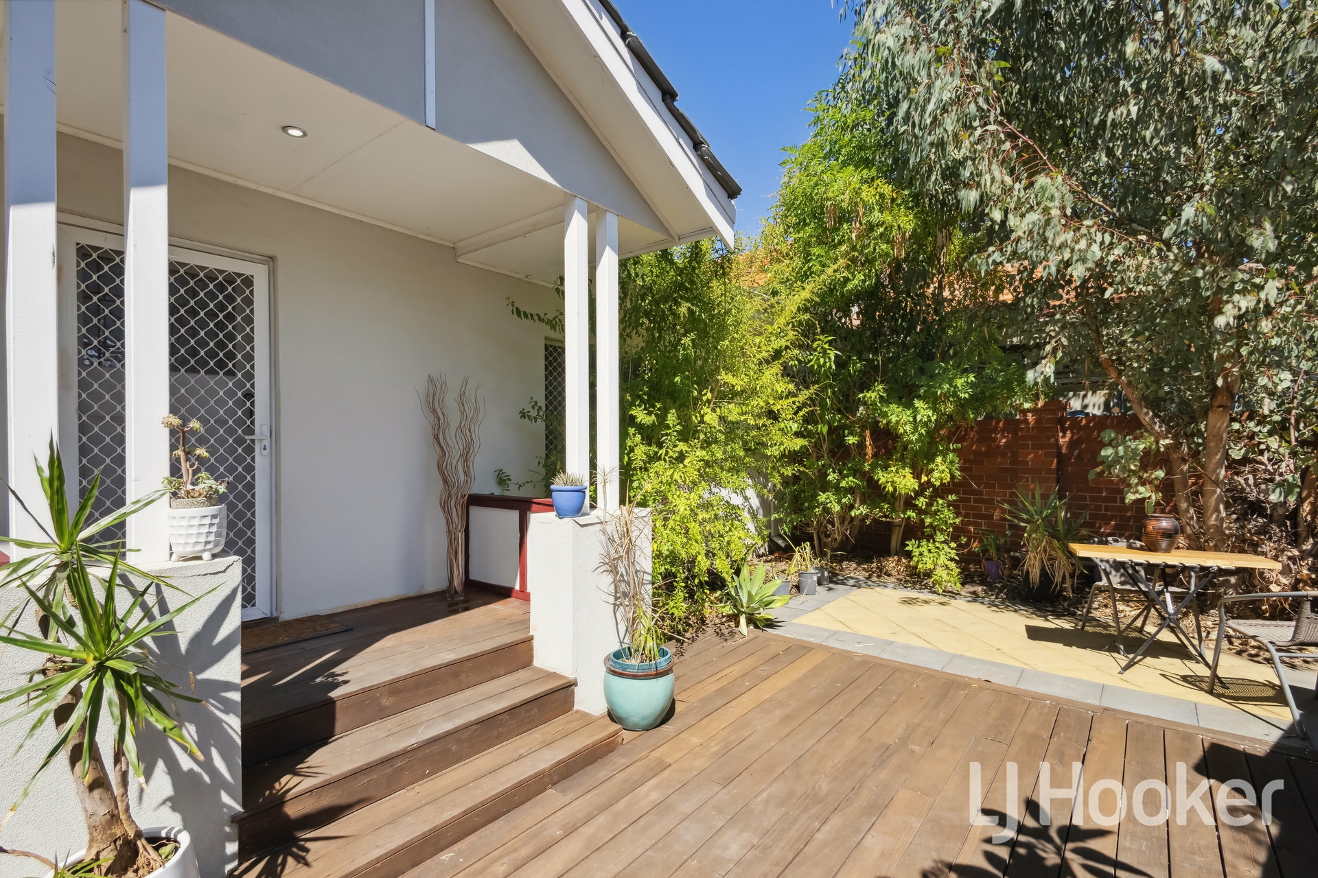 2 Bruce Street, NEDLANDS