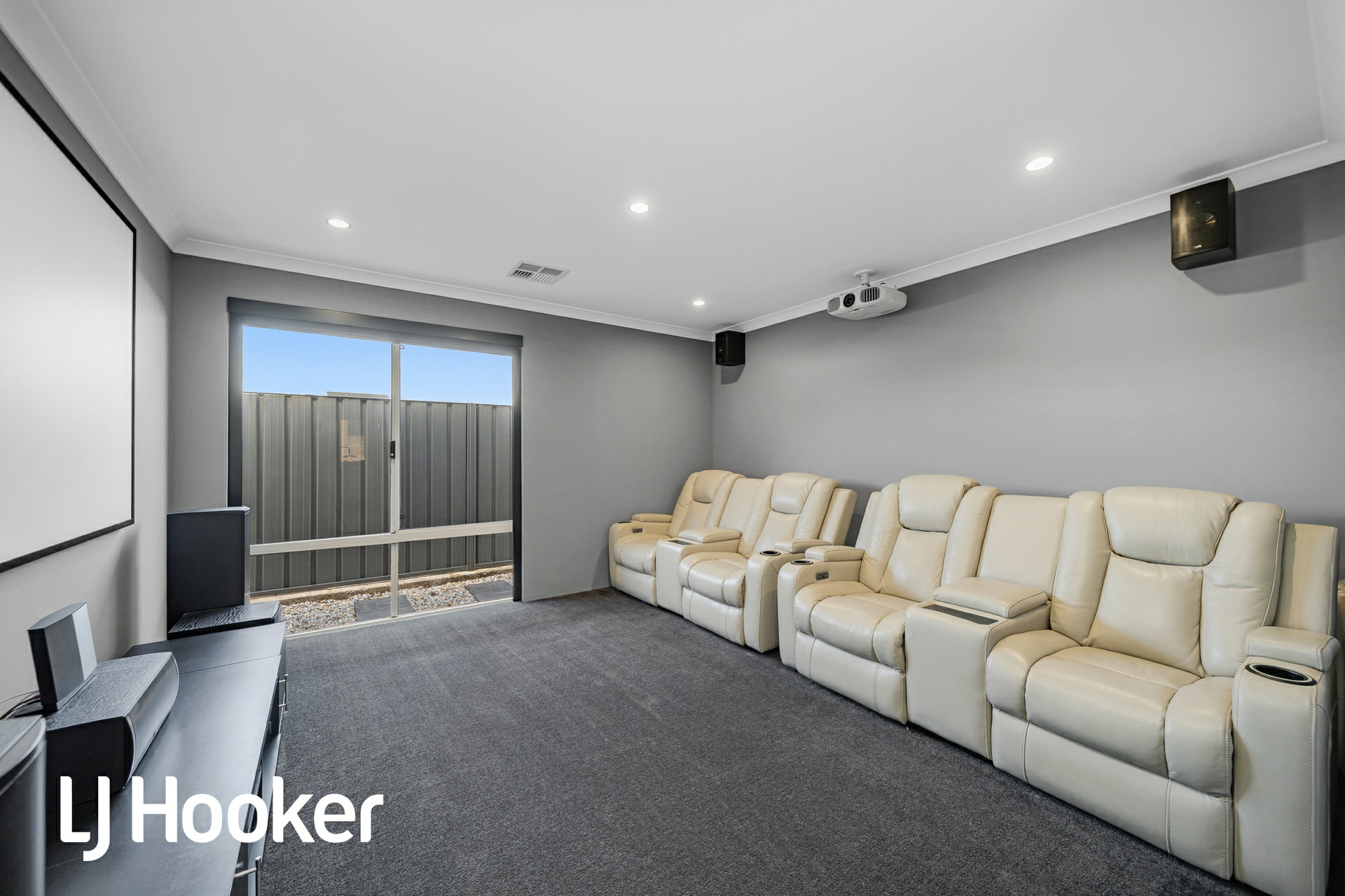 17 Kalbarri Pass, JANE BROOK