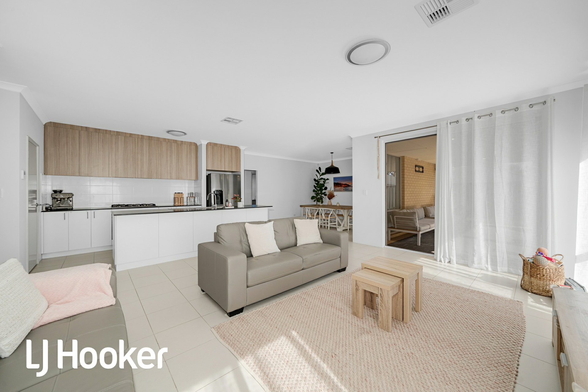 17 Kalbarri Pass, JANE BROOK