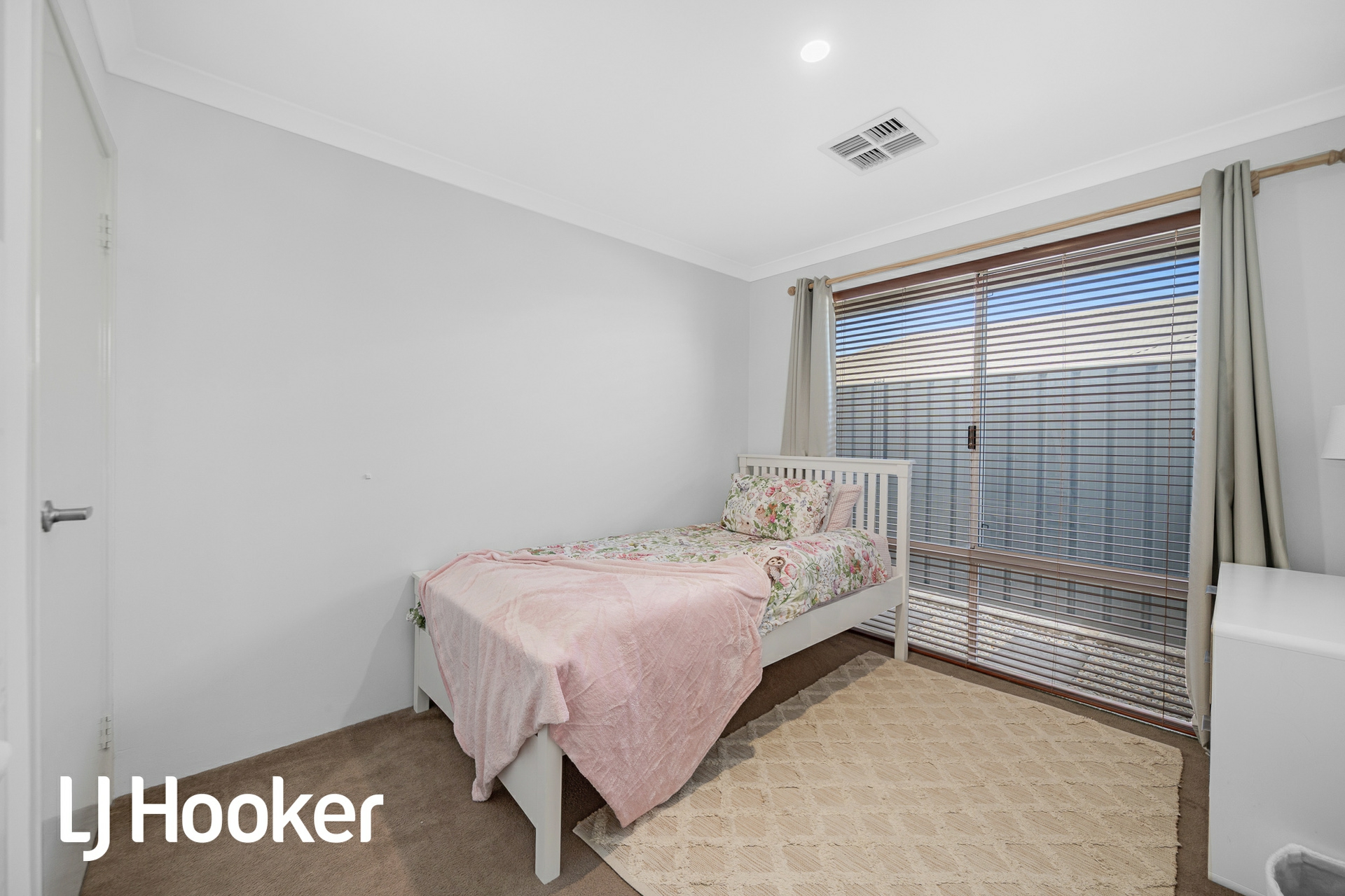 17 Kalbarri Pass, JANE BROOK