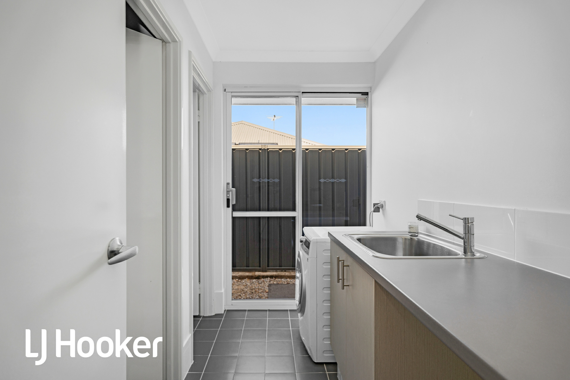 17 Kalbarri Pass, JANE BROOK