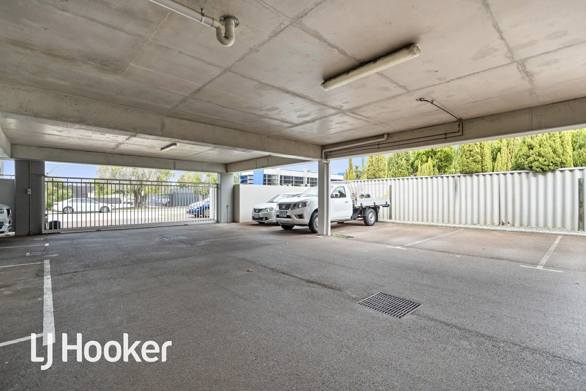 2/27-33 Burton Street, Bentley