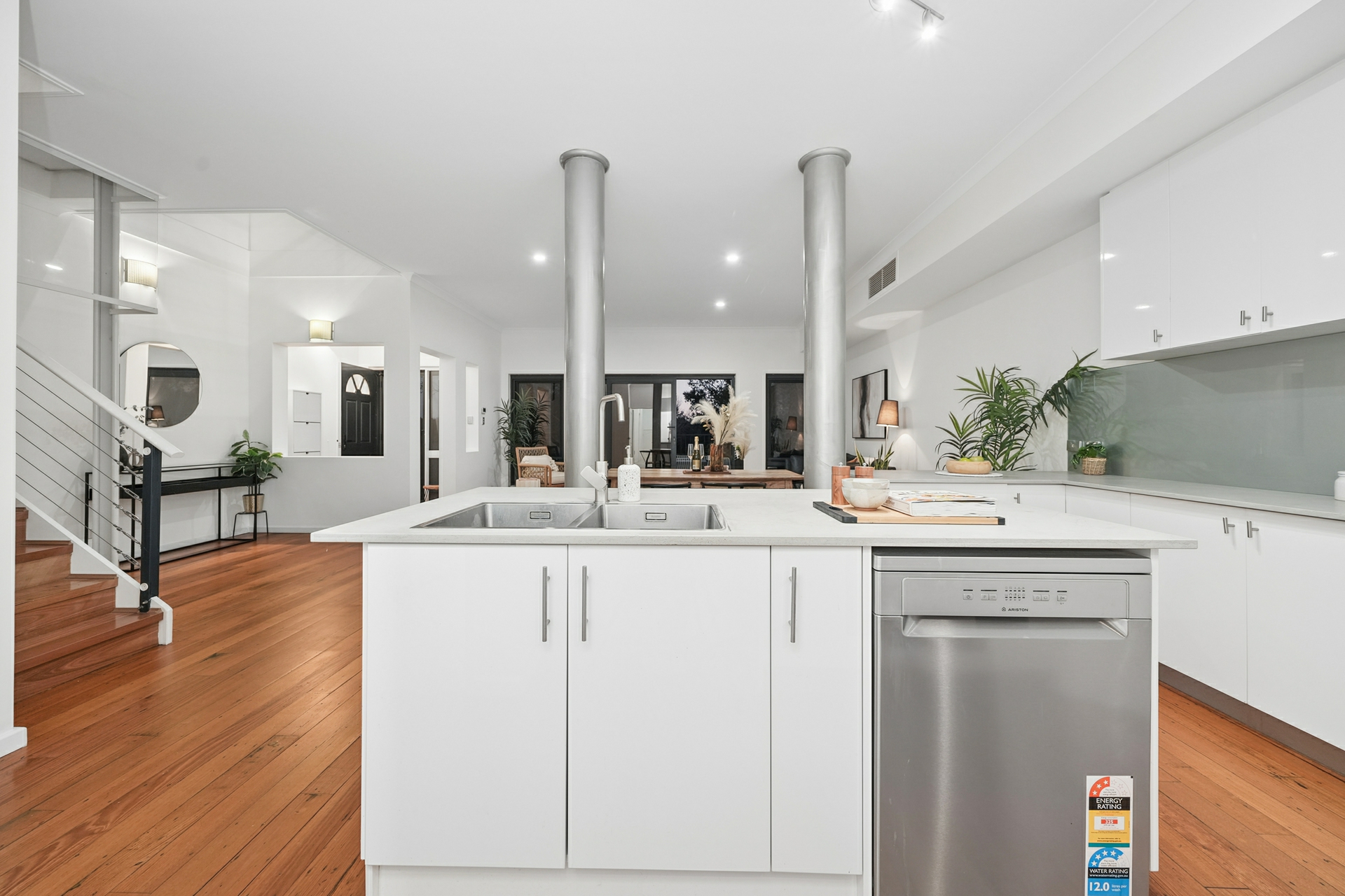 65 Waterway Crescent — photo 8 of 30