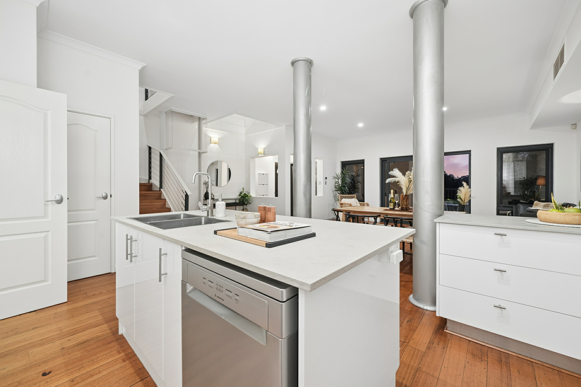 65 Waterway Crescent — photo 11 of 30