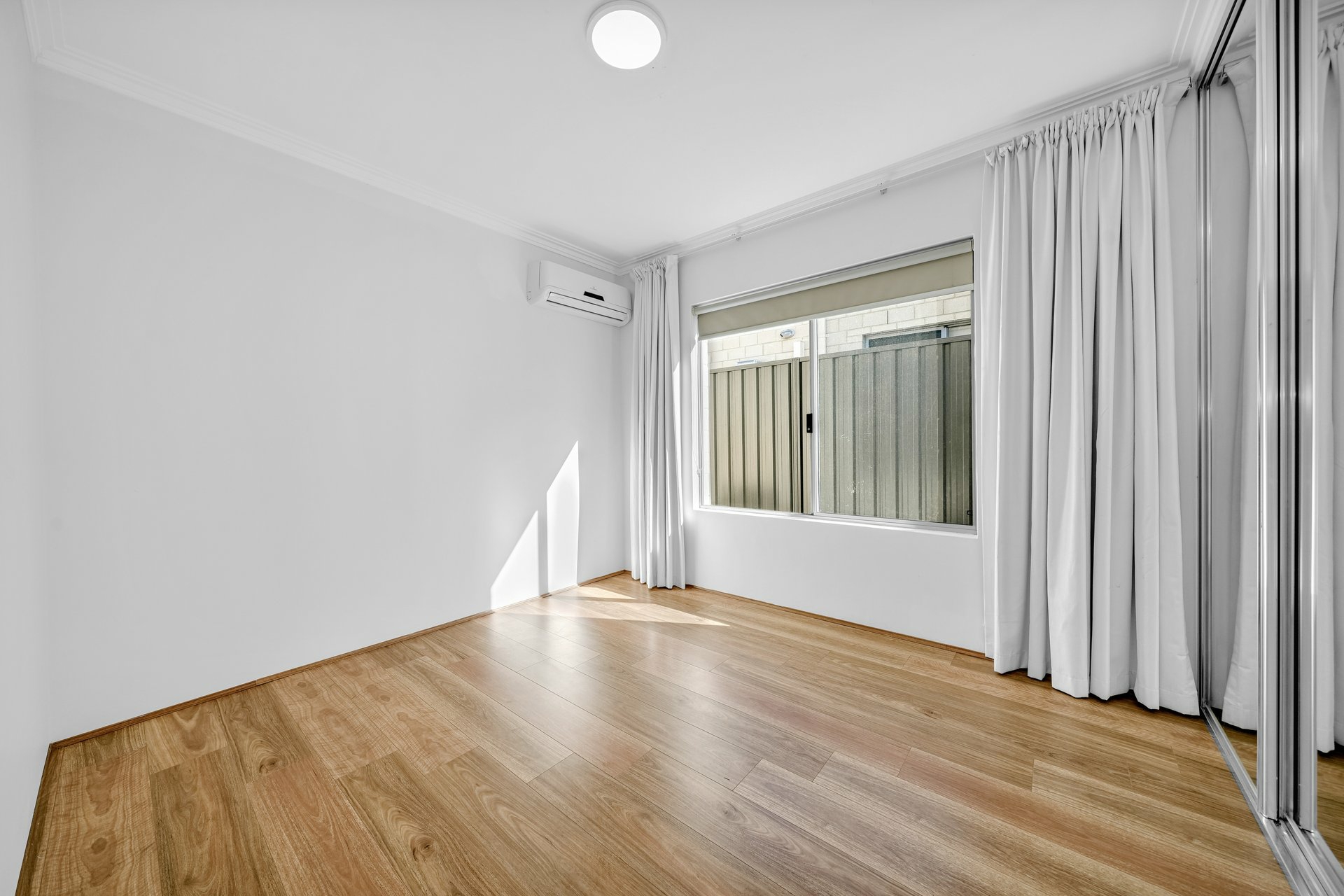 8A Deverell Way — photo 15 of 29