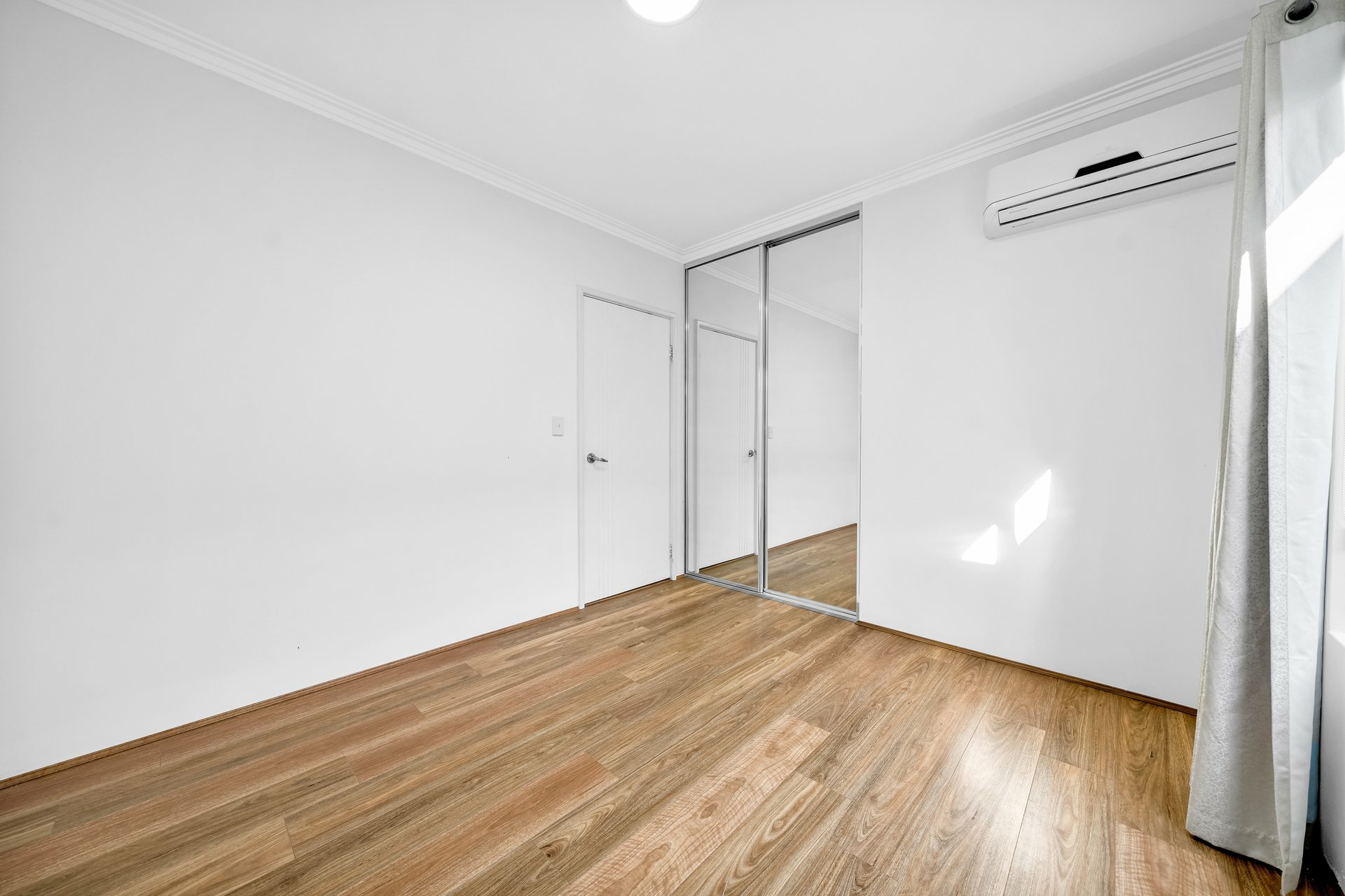 8A Deverell Way — photo 16 of 29
