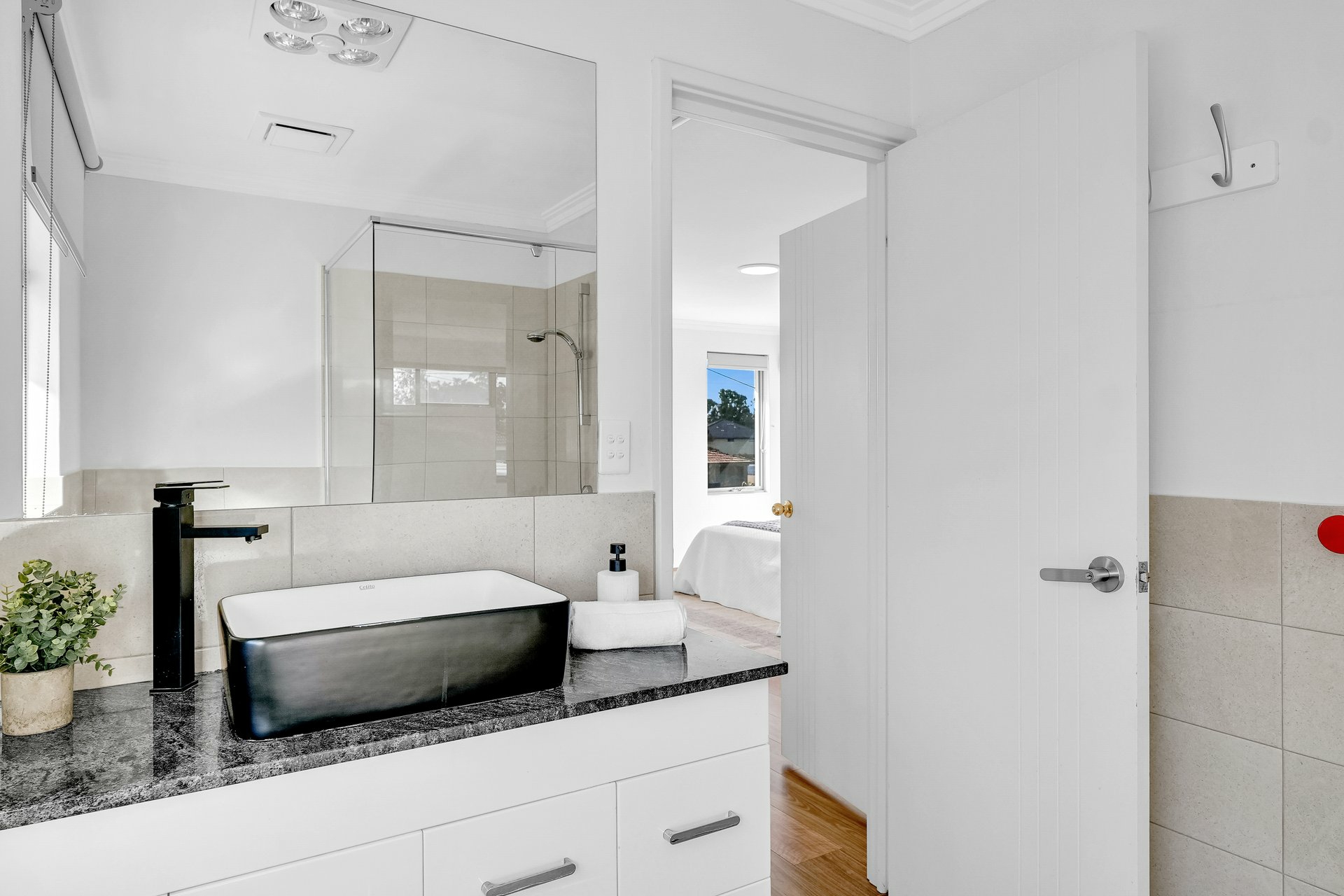 8A Deverell Way — photo 17 of 29