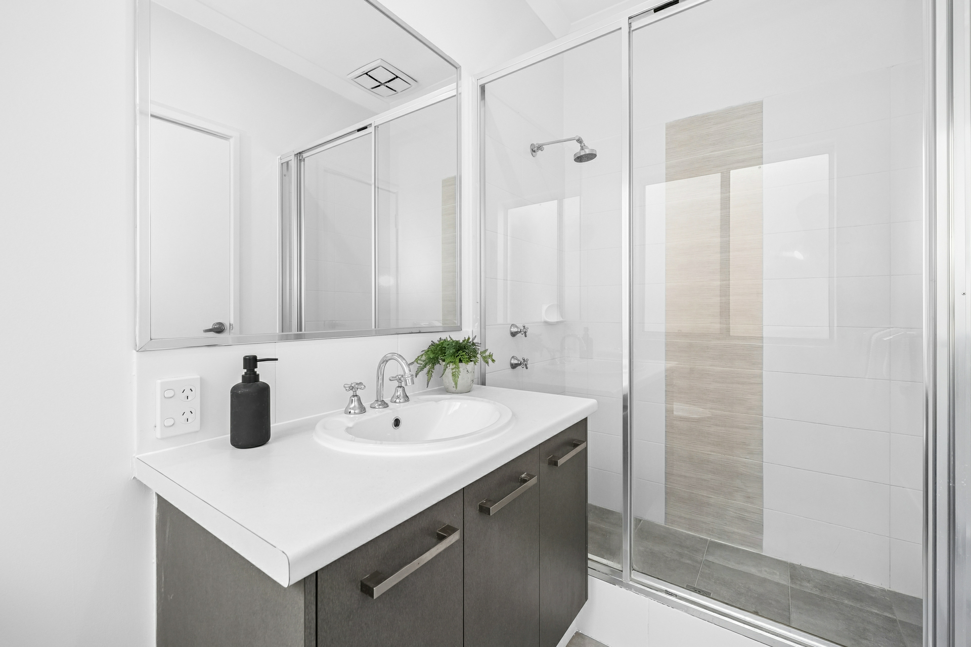 8A Cunnington Way — photo 18 of 27